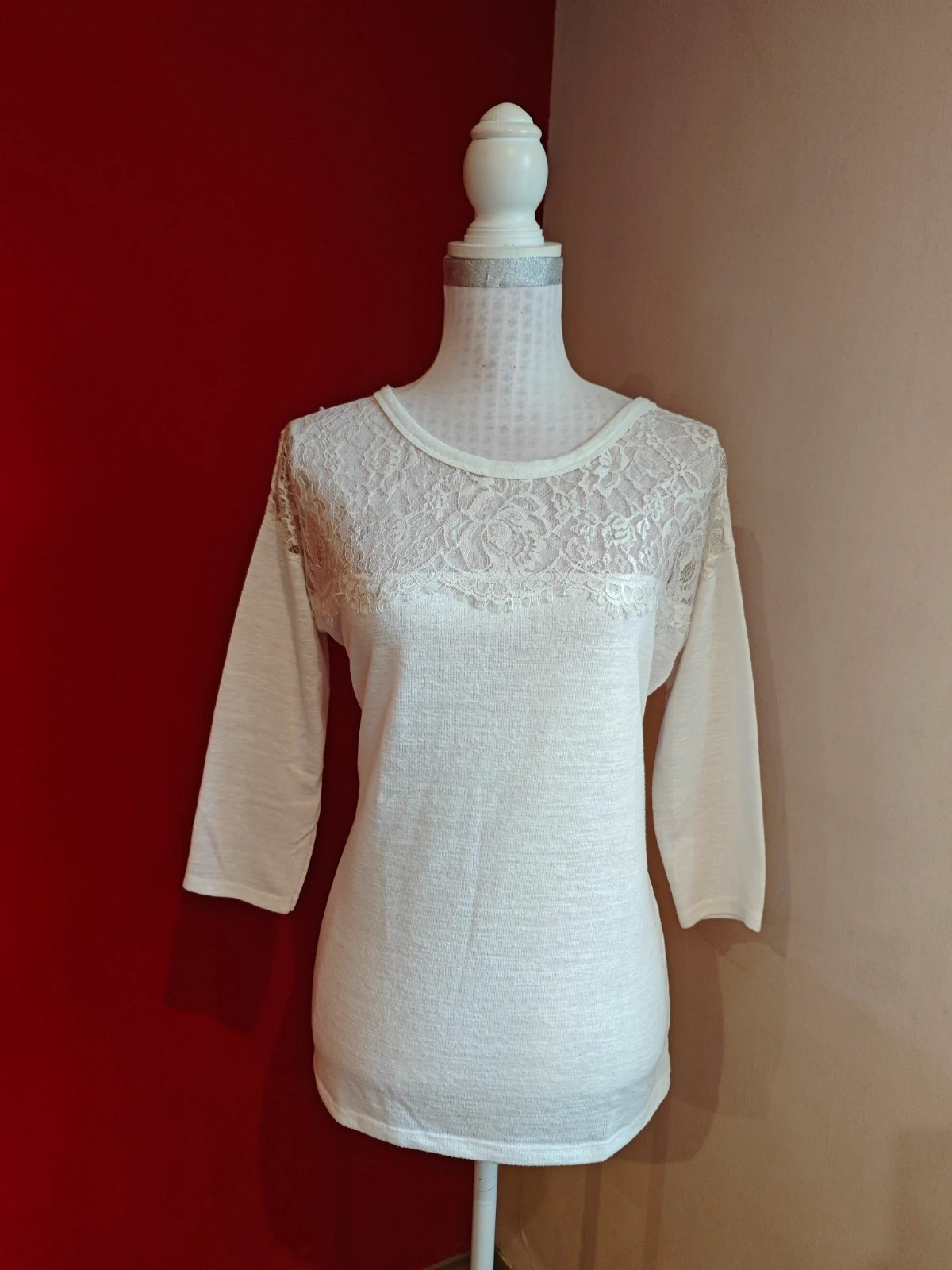 🌺Camiseta blanca con blonda en pecho – C&A – taille S / 36 / 8 2