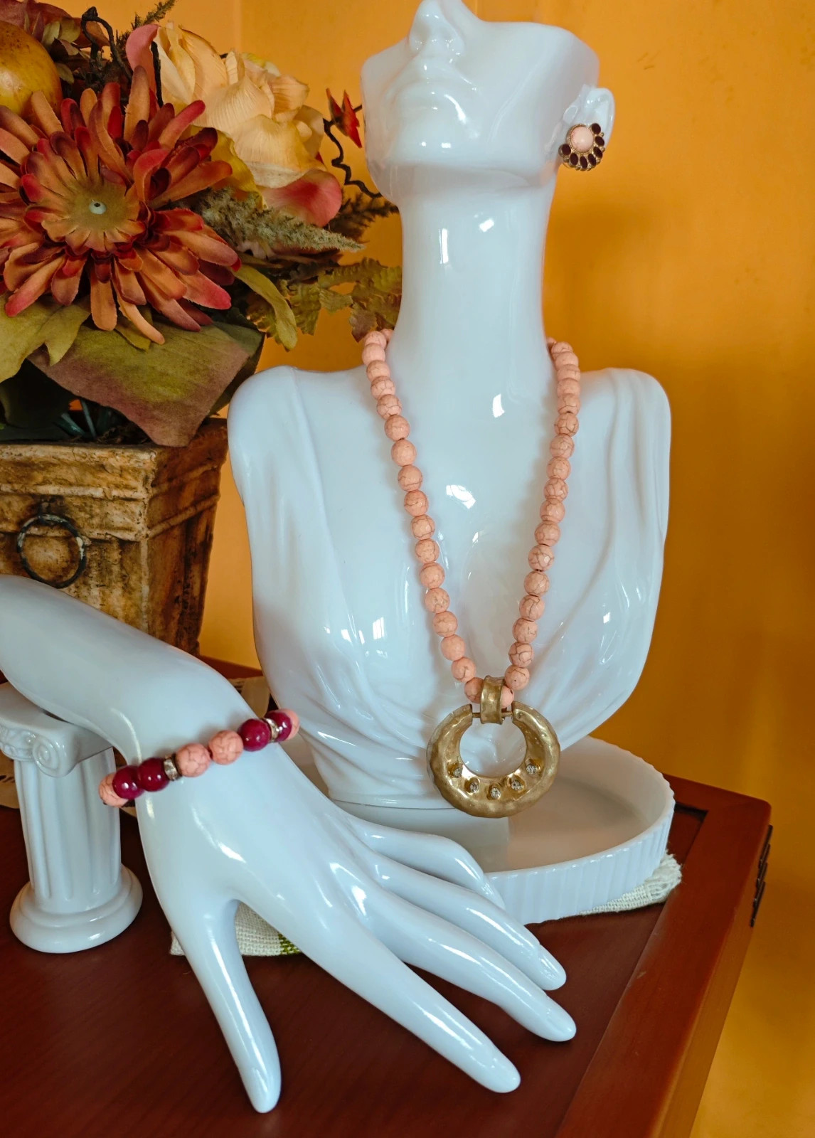 🌺Collar con colgante, pulsera y pendientes a juego