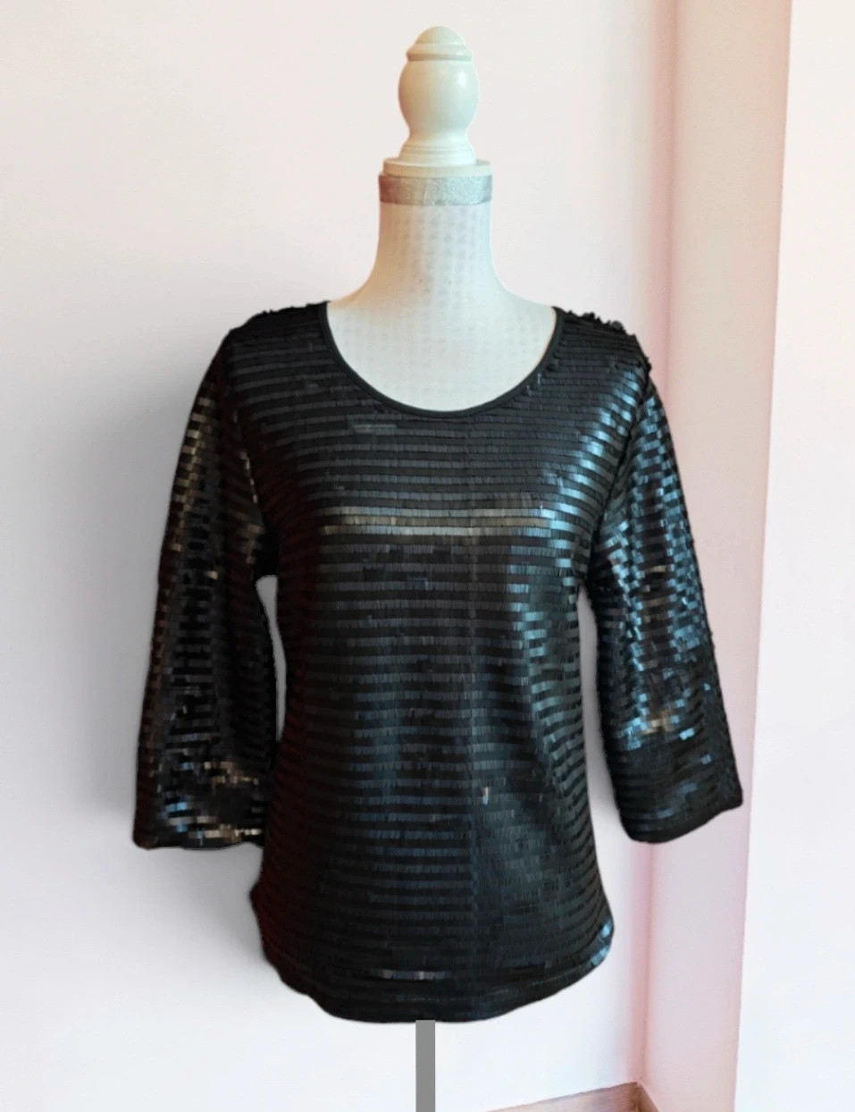 🌺Blusa de gasa color navy, prácticamente negro, llena de pailettes, talla XL