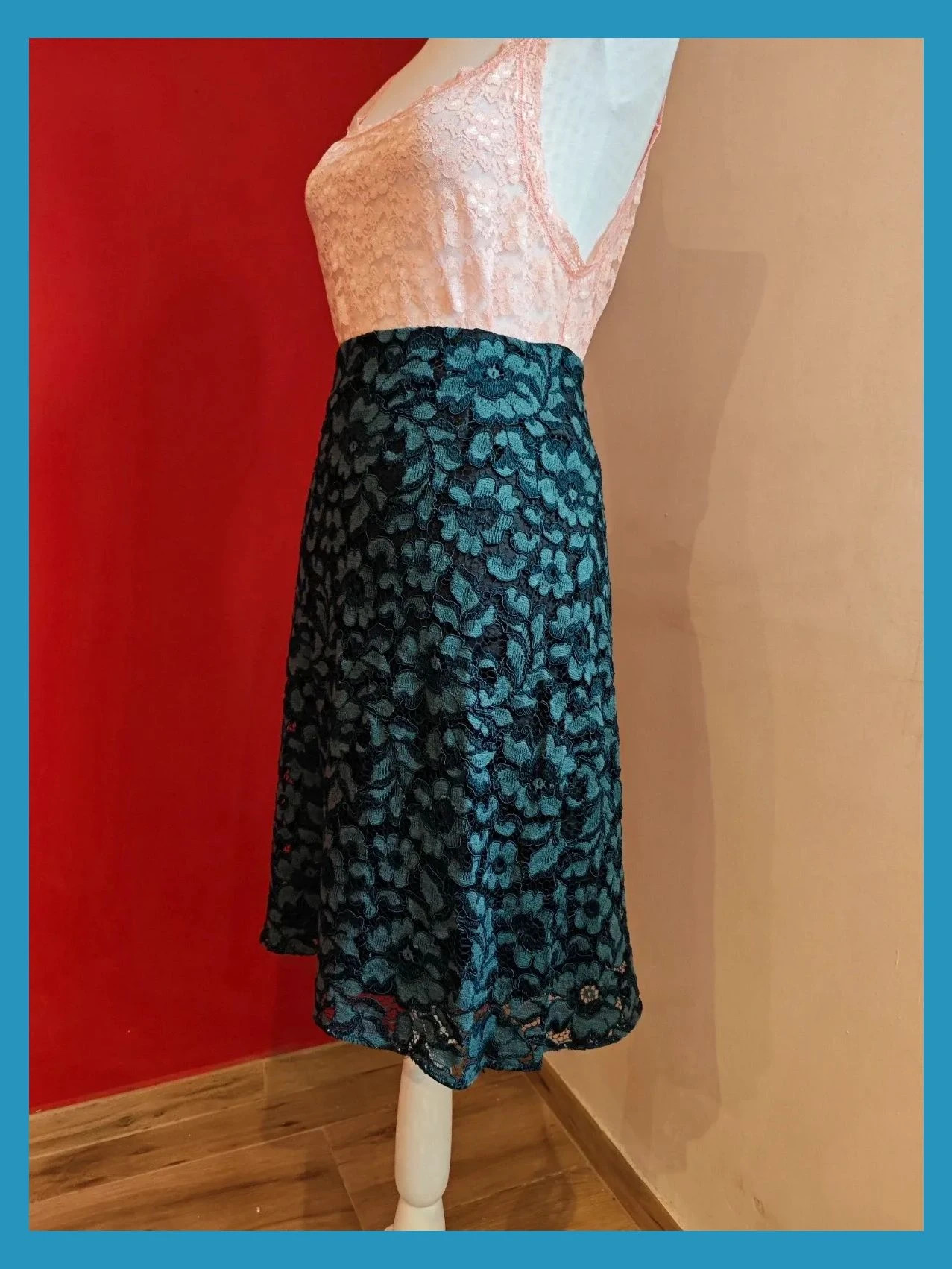 🌺Falda de blonda azul marino, de Zara, talla S – Zara – taille S / 36 / 8 3