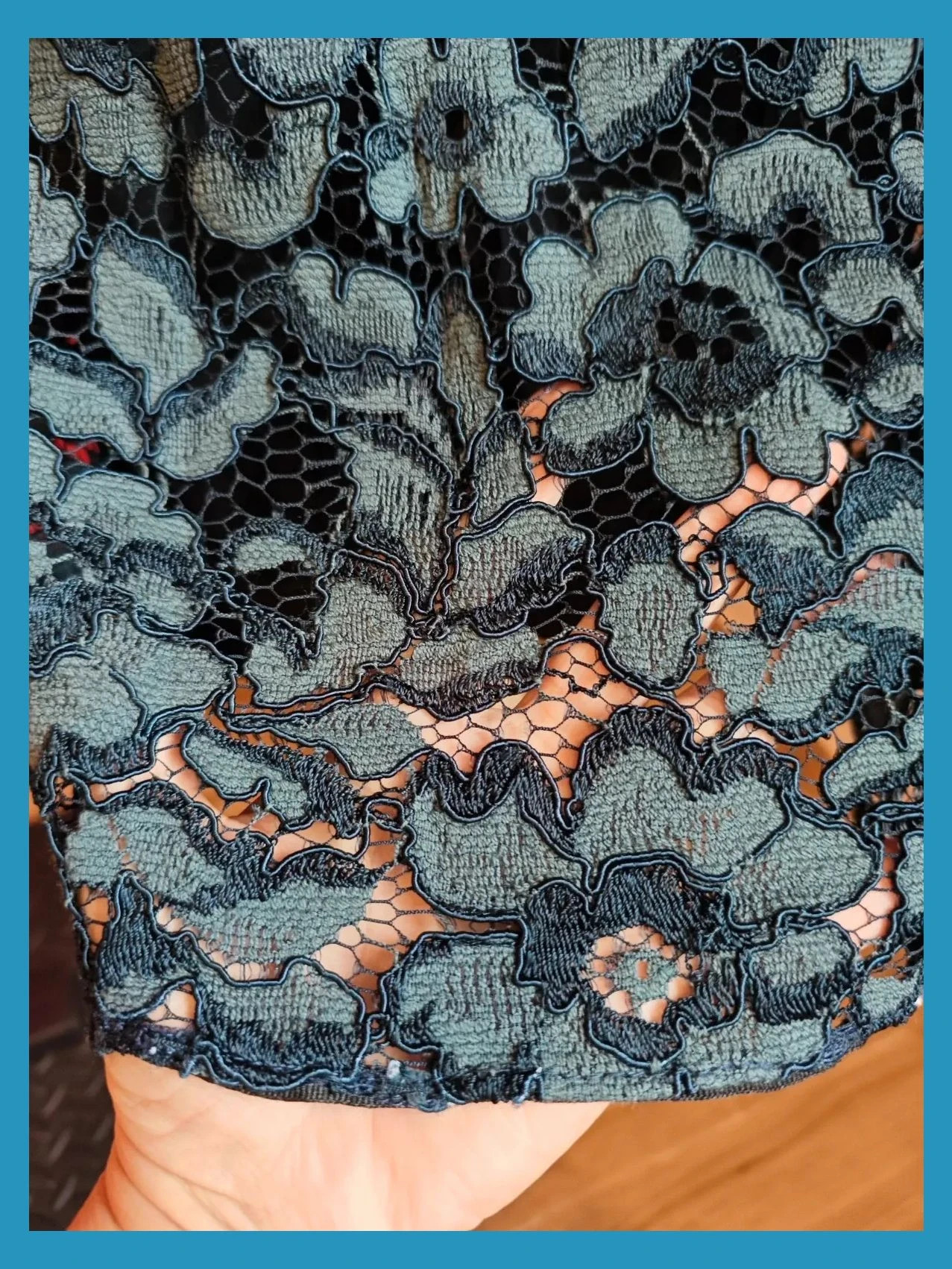 🌺Falda de blonda azul marino, de Zara, talla S – Zara – taille S / 36 / 8 4