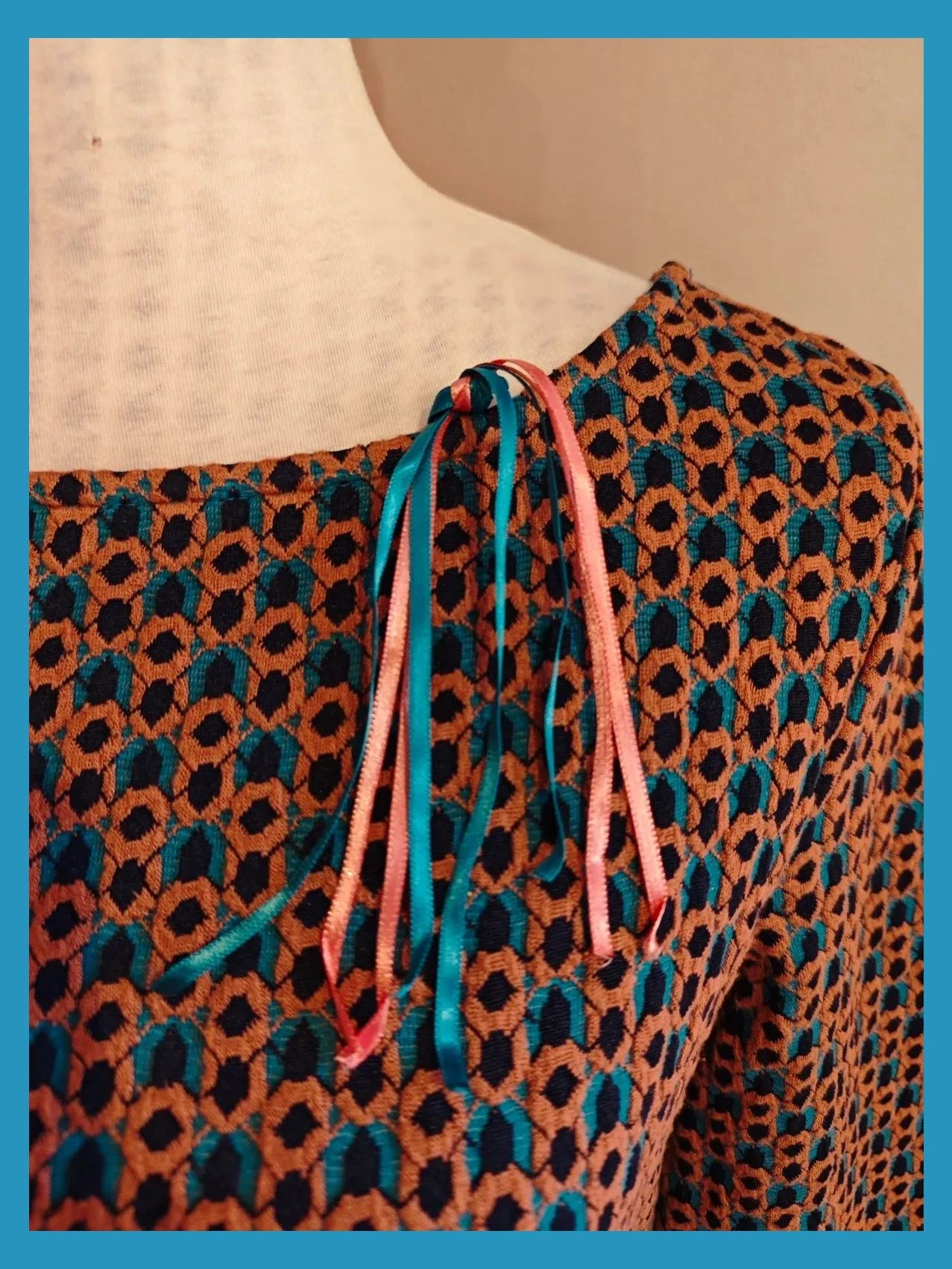 🌺Vestido de punto estampado tonos rosa, turquesa y azul marino – Yessica – taille M / 38 / 10 5