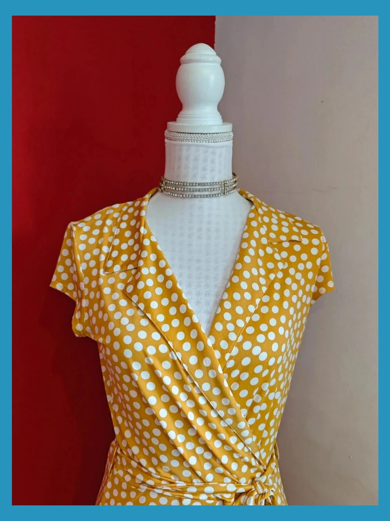 🌺 Bonito vestido camisero cruzado en pecho tono mostaza con círculos blancos – Venca – taille M / 38 / 10 4