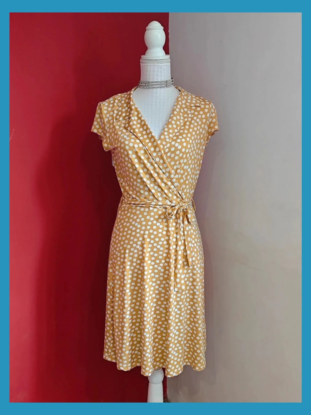 🌺 Bonito vestido camisero cruzado en pecho tono mostaza con círculos blancos – Venca – taille M / 38 / 10 2