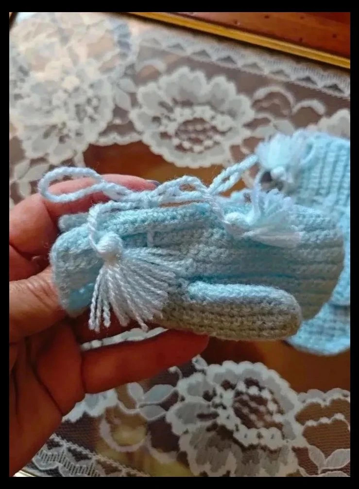 🌺Bonitas manoplas de lana para bebé – Handmade – taille 1-3 mois / 56 cm 4