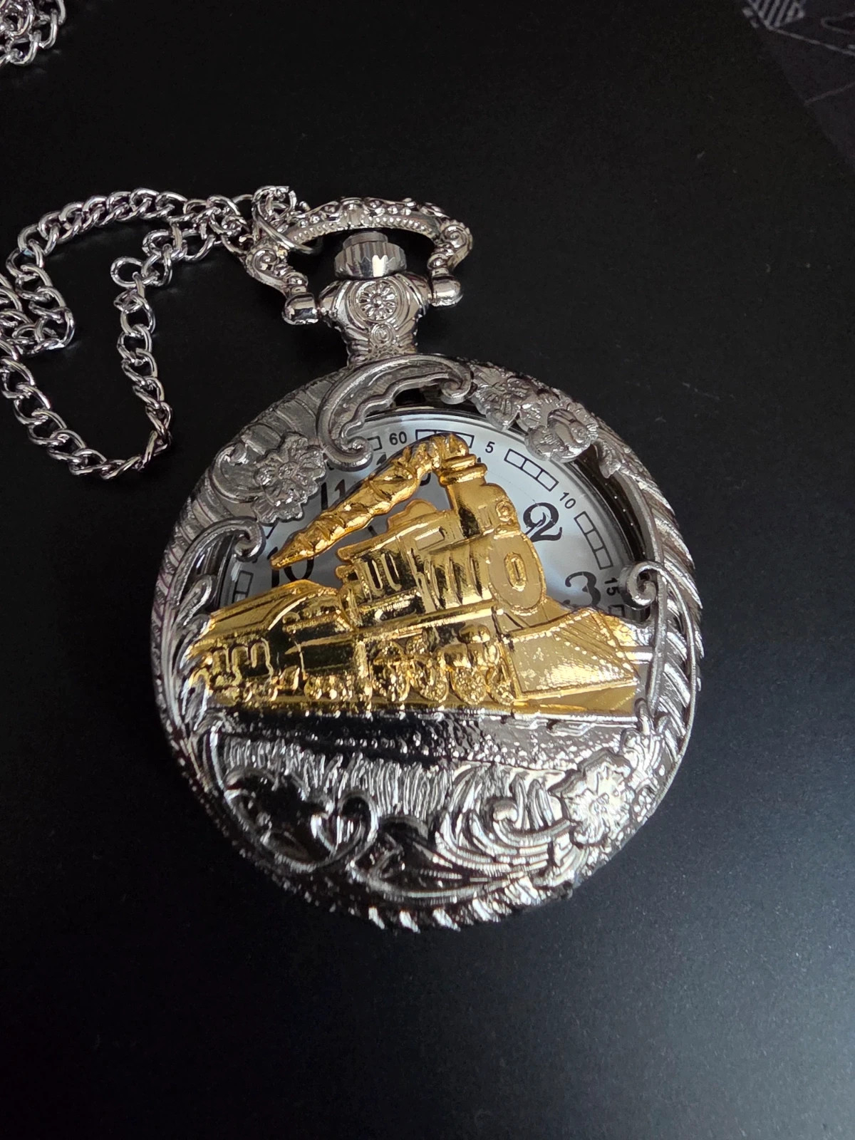 Montre à Gousset Collier Style Rétro Motif Locomotive à Vapeur Argentée