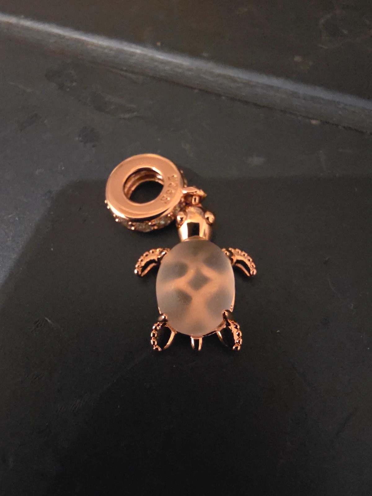Charm tortue rose – Charm