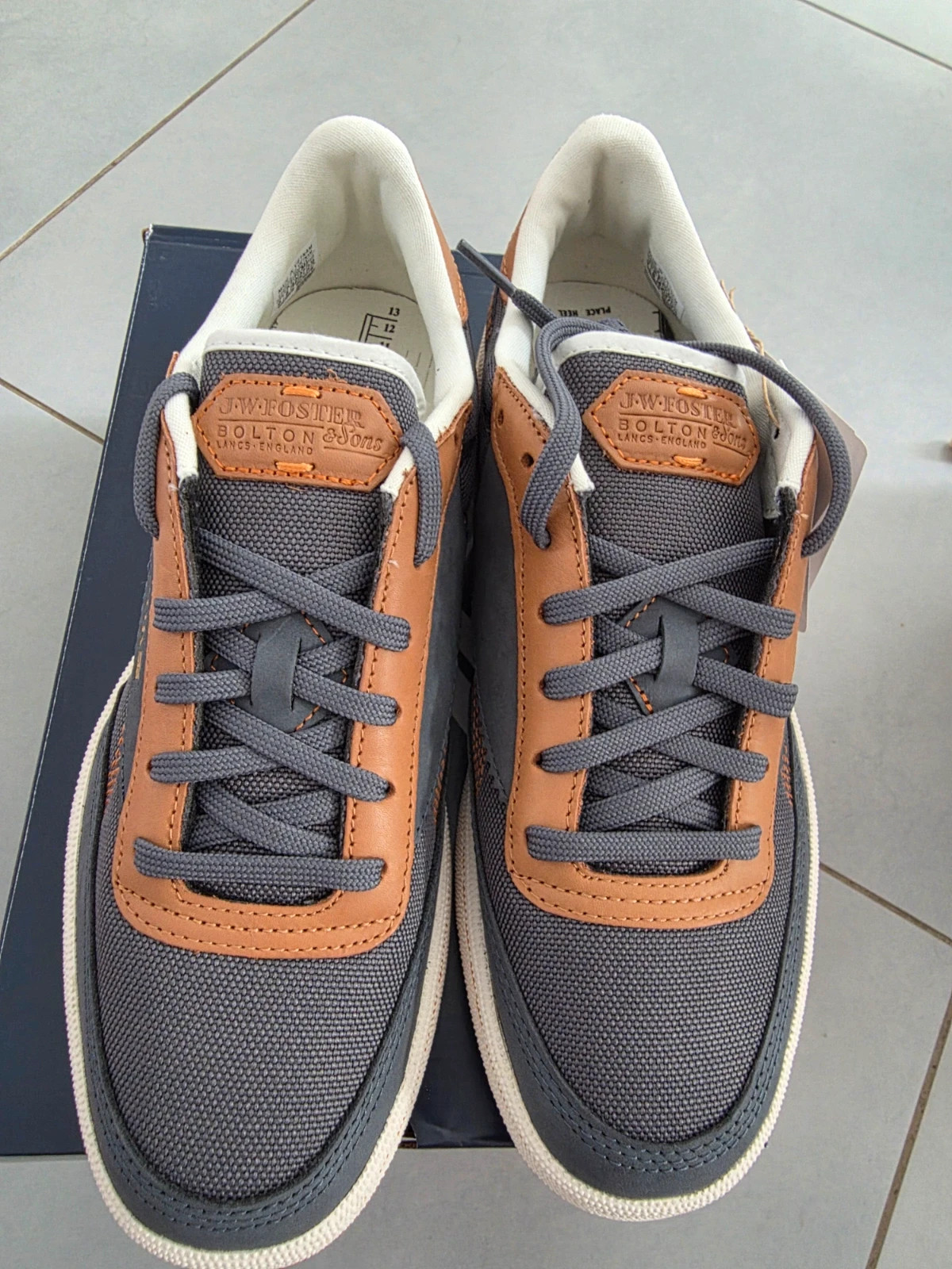 Baskets Reebok Club C 85 Vintage J.W. Foster & Sons Gris / Marron Taille 42 Neuves – Reebok – taille 42 3