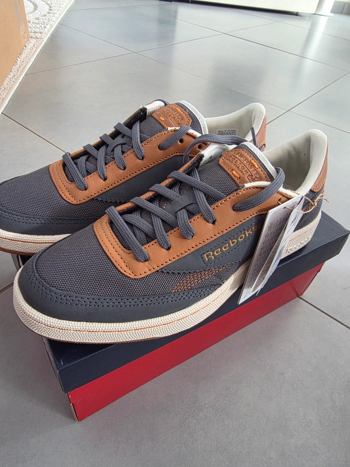 Baskets Reebok Club C 85 Vintage J.W. Foster & Sons Gris / Marron Taille 42 Neuves