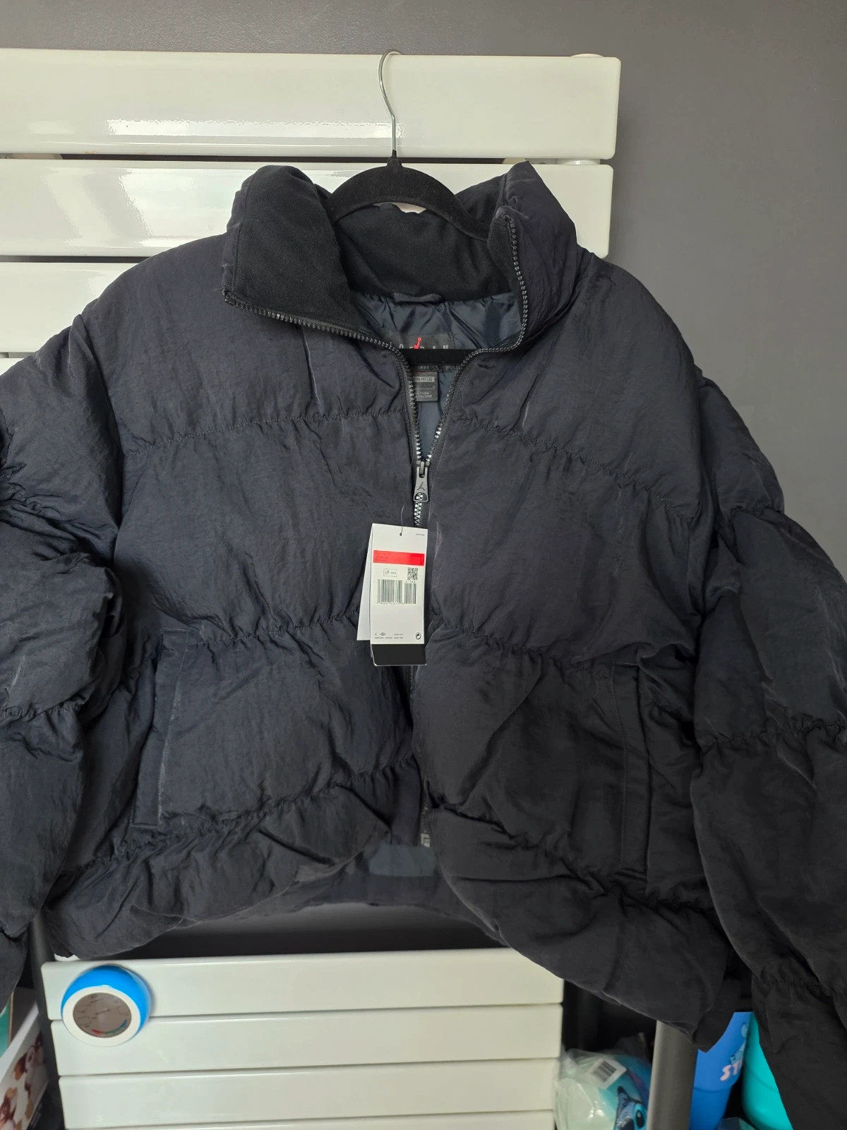 Doudoune Courte Oversize Femme Jordan / Nike Noire Taille L Neuve avec étiquette