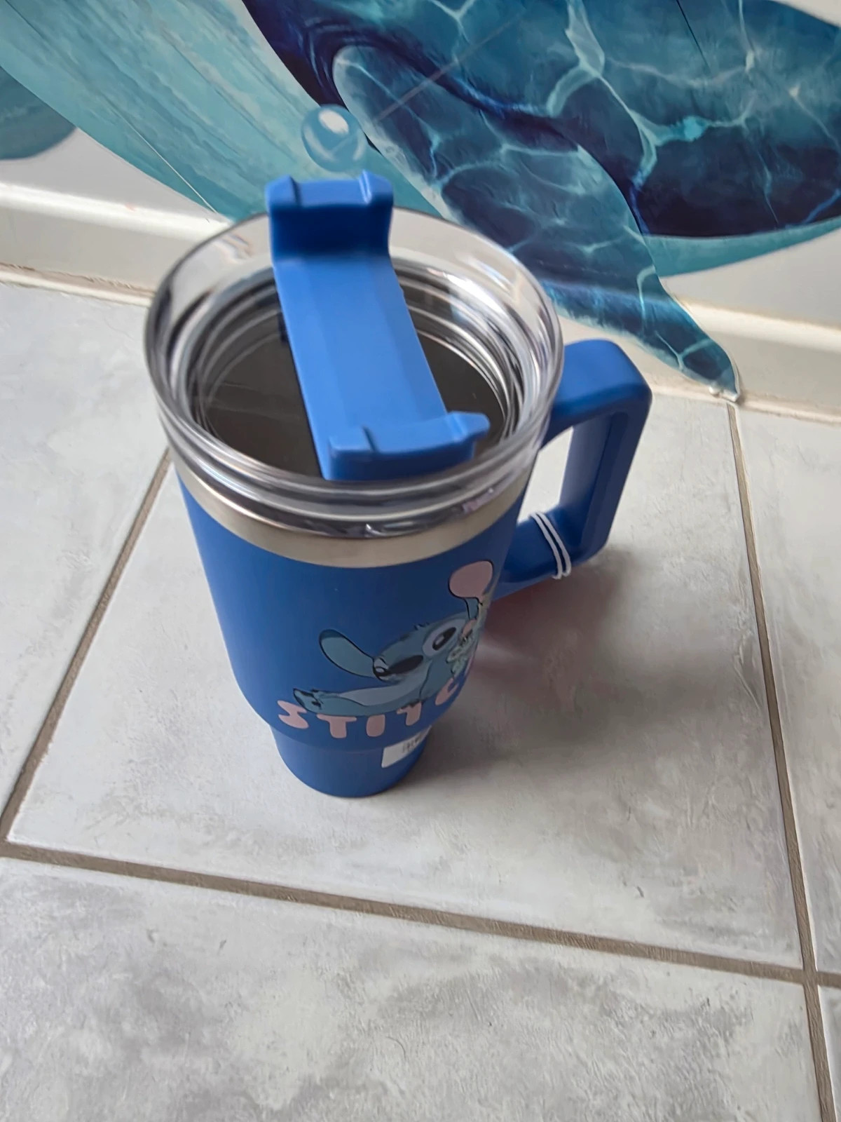 Gourde Isotherme Tumbler Stitch Disney Paladone 900ml avec Poignée NEUF avec étiquette – Disney 2