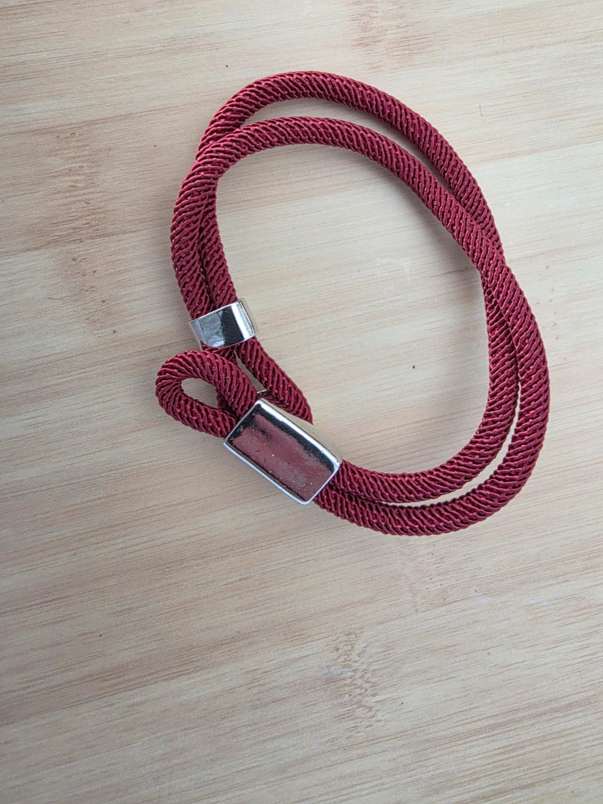 Bracelet bordeaux taille 20cm – Accessoires 2