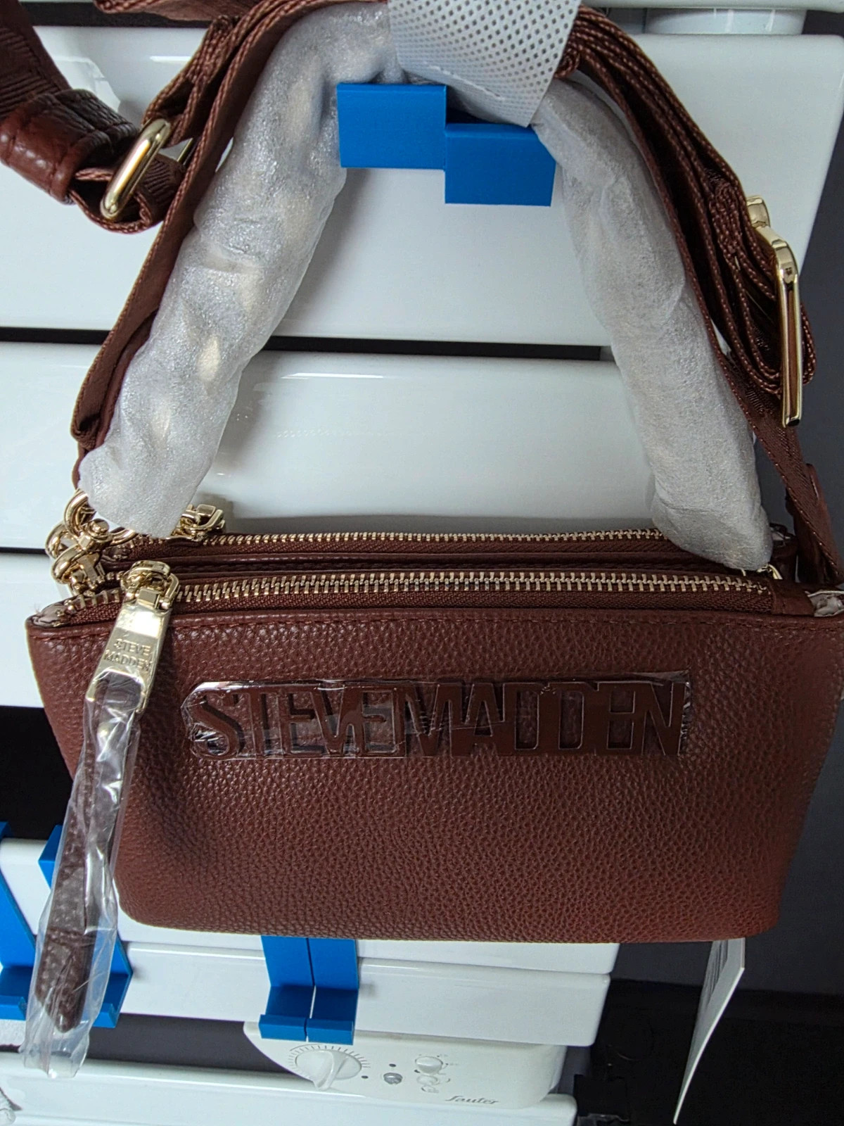 Sac pochette bandoulière Steve Madden marron Neuf avec étiquette – Steve Madden 2