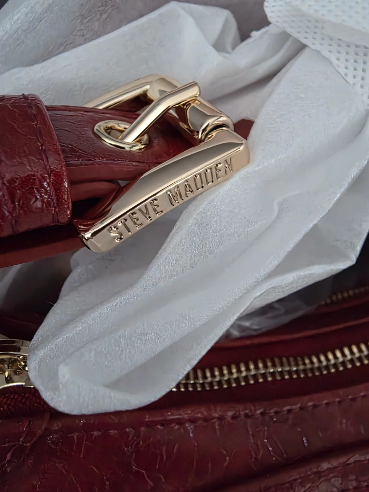 Sac à main bandoulière Steve Madden rouge bordeaux effet vieilli Neuf avec protections – Steve Madden 2