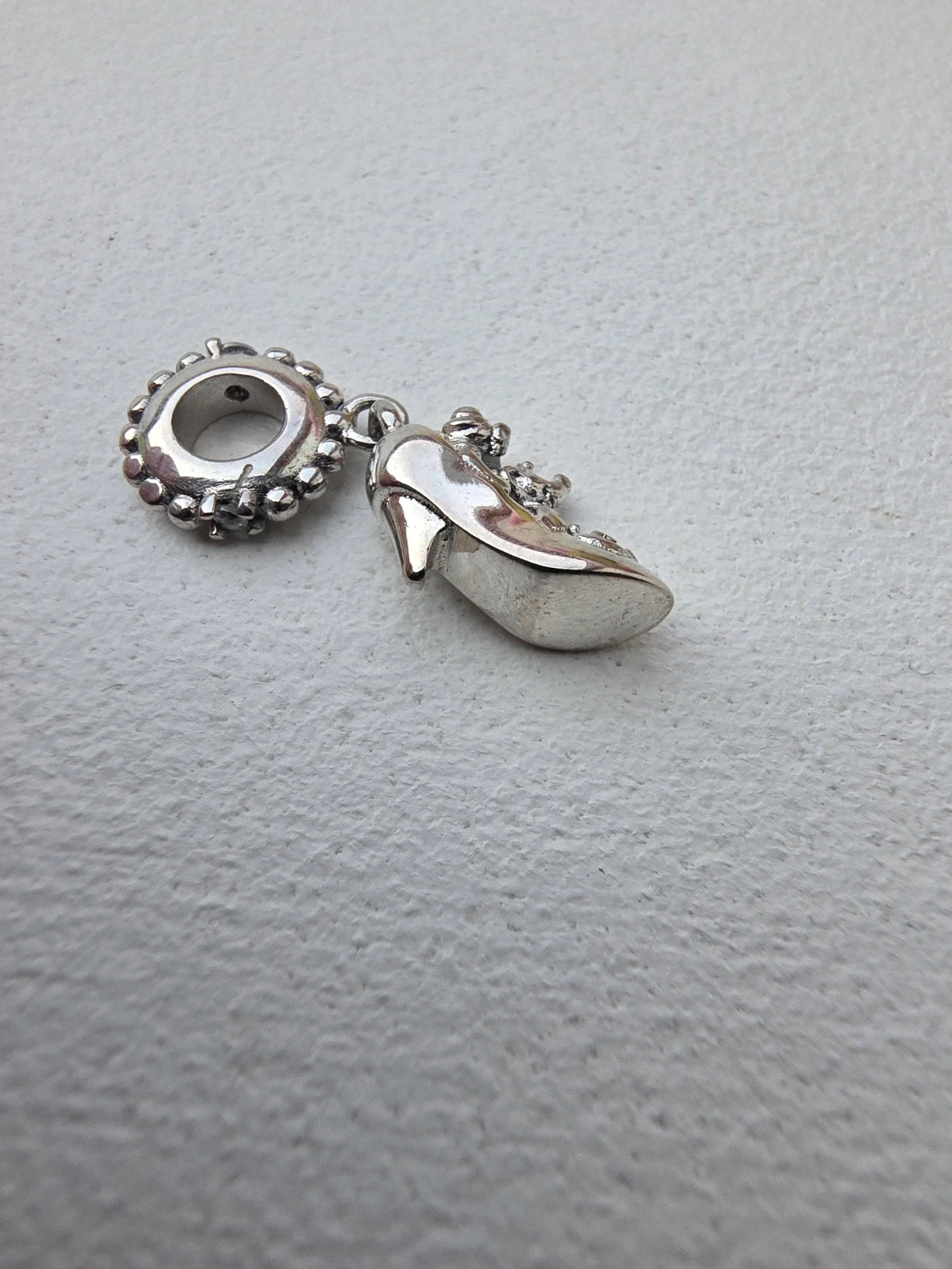 Charm chaussure cendrillon souris – Charm 3