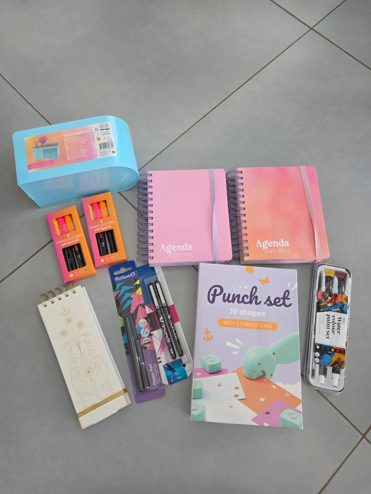 Lot article scolaire, création, stylo