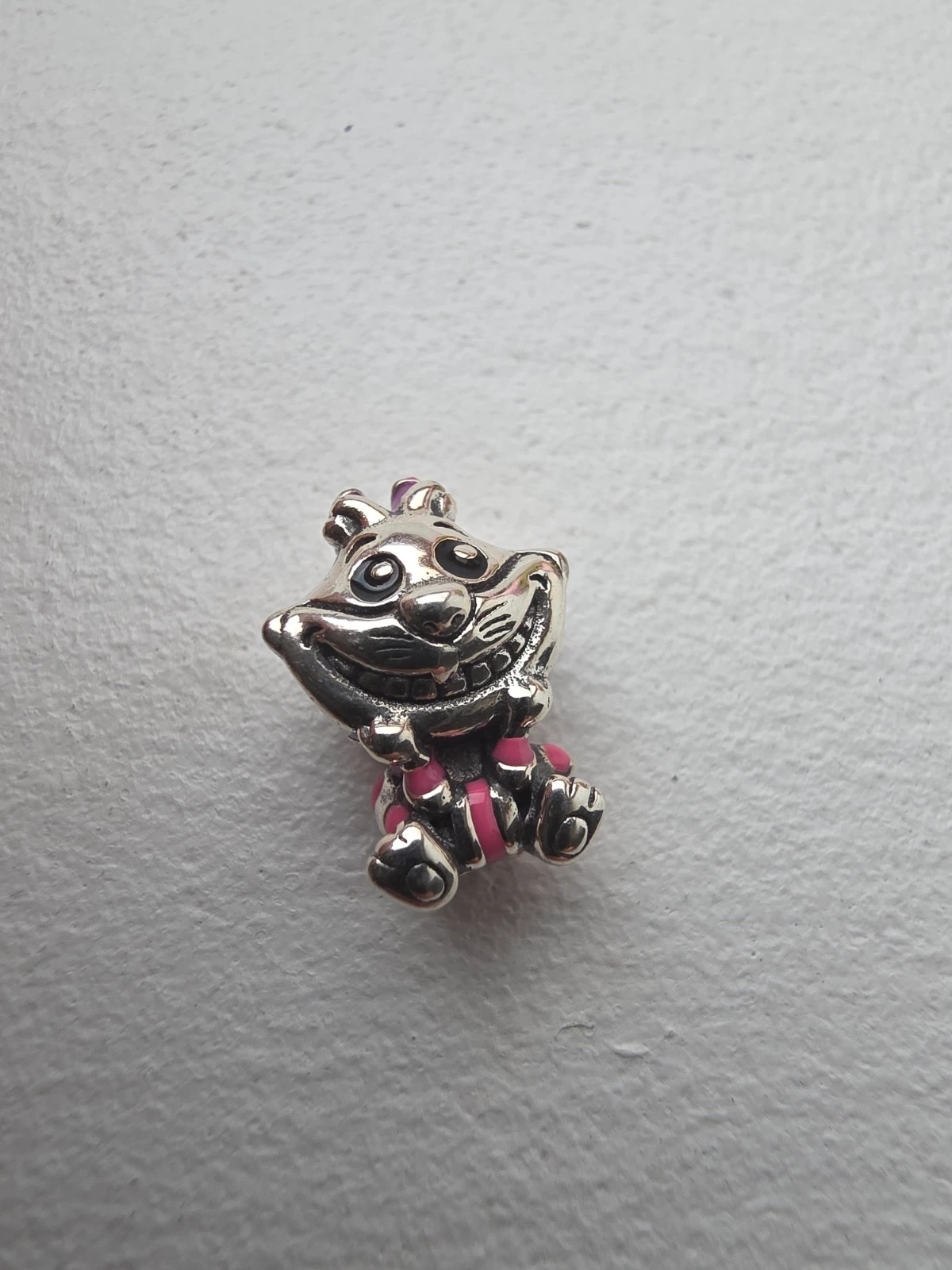 Charm cheshire Alice Aux pays des merveilles – Charm