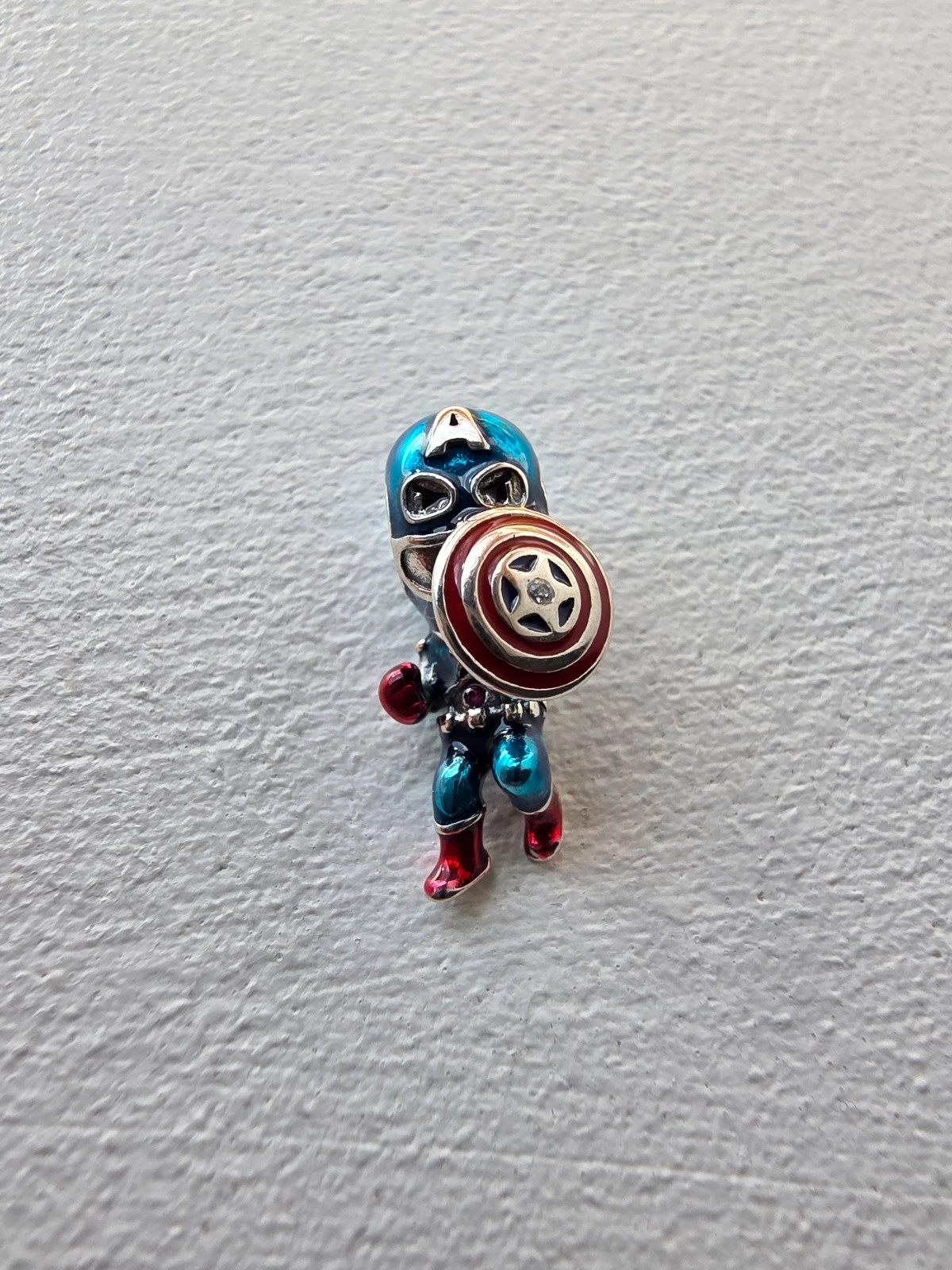 Charm captain America – Charm