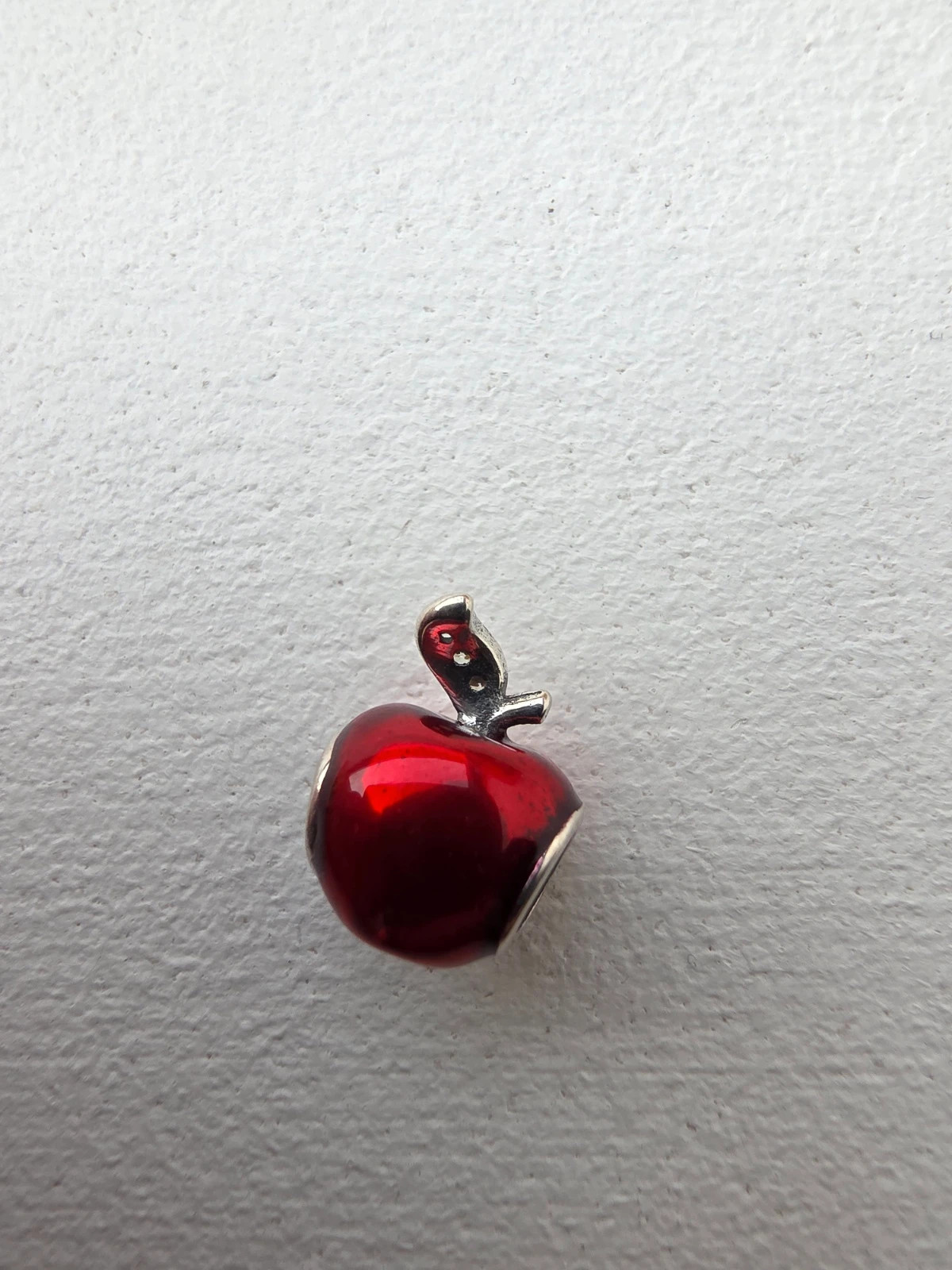Charm pomme blanche neige