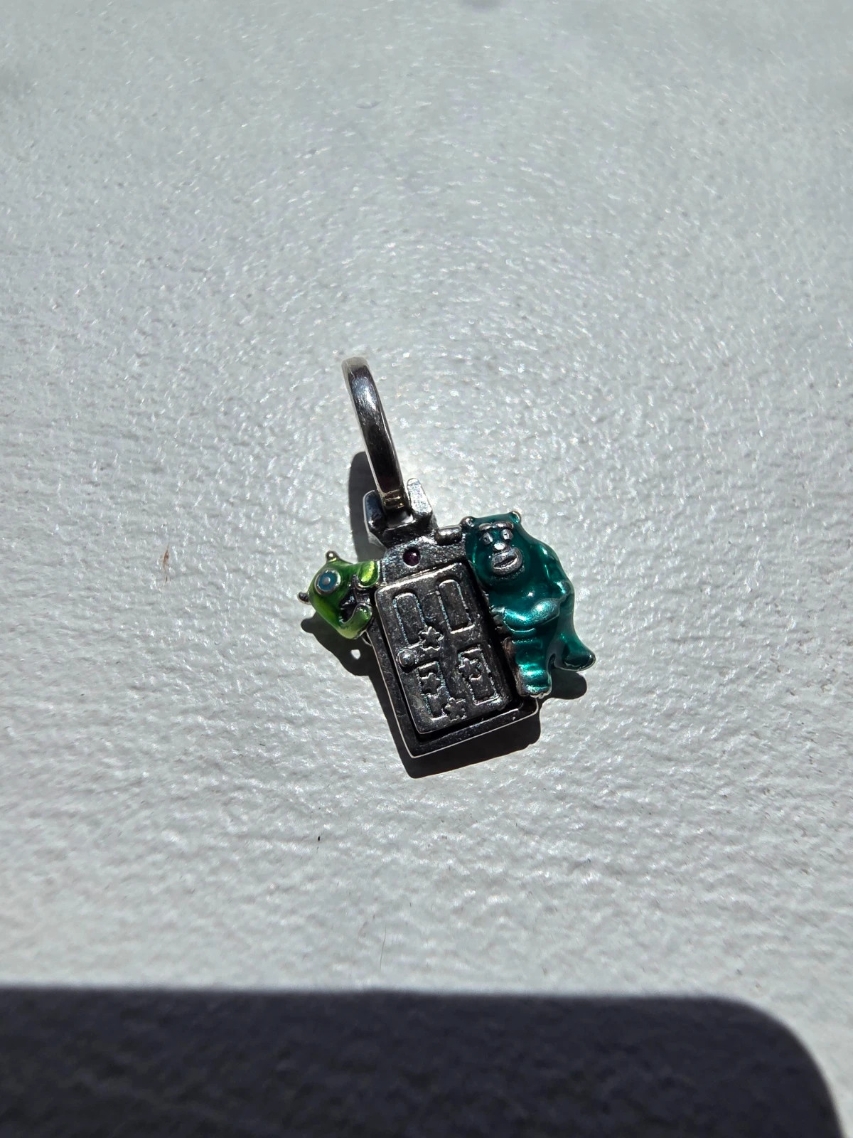 Charm porte monstre et compagnie