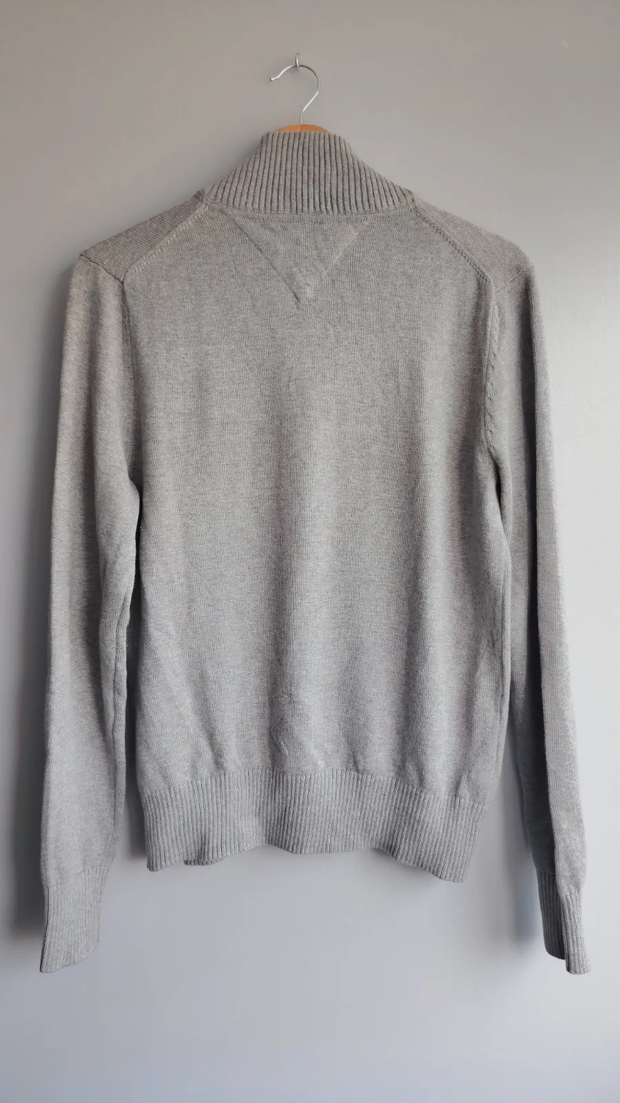 Pull col montant zippé Tommy Hilfiger gris – Tommy Hilfiger – taille XS 3
