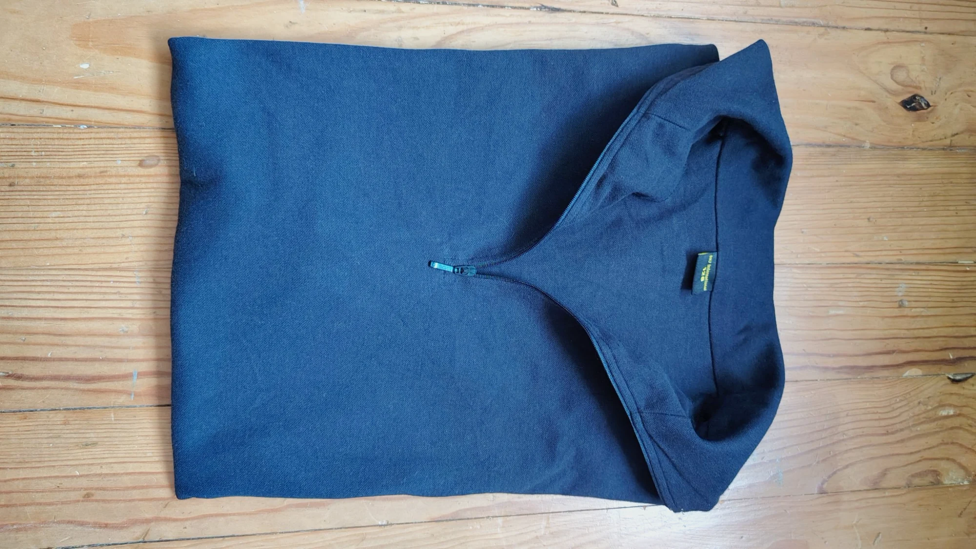 Sweat col zippé noir DHJ International taille 128 cm