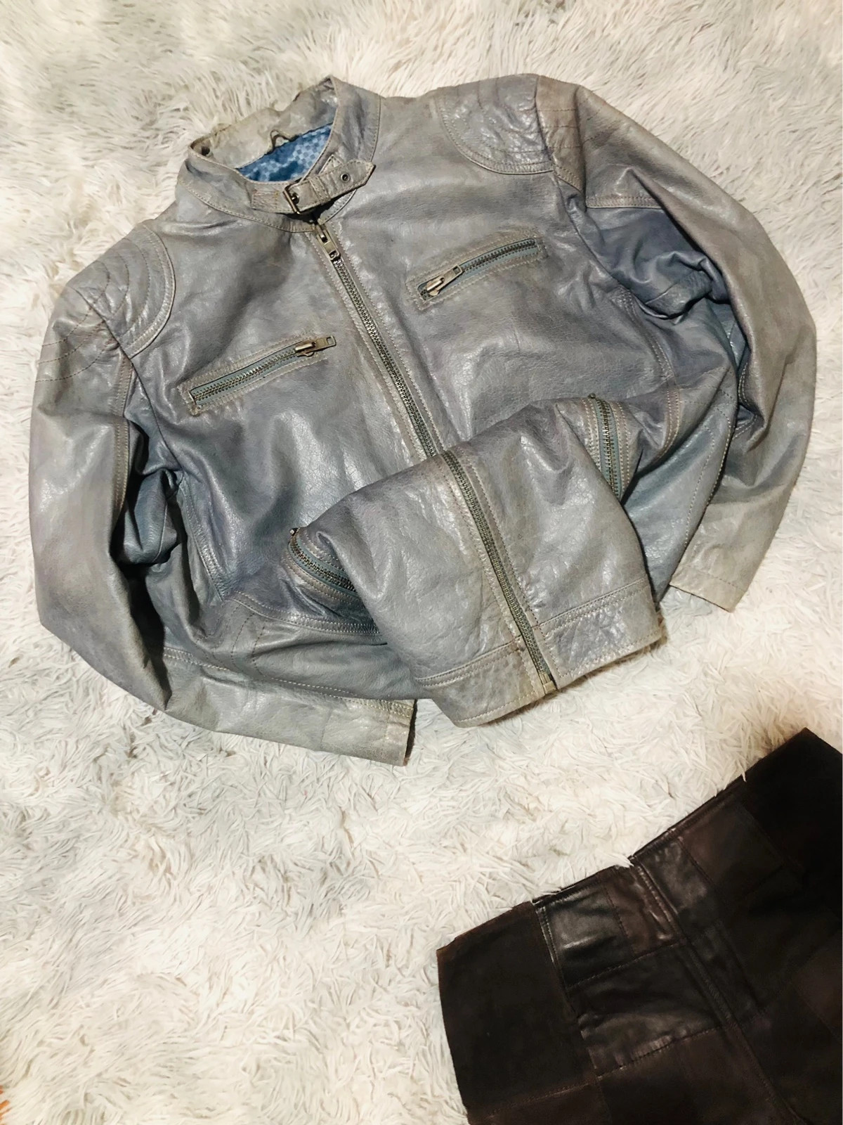 MDM Real Leather Biker Jacket Grey Full Zip Buckle Collar Zipped Chest Pockets Blue Lining - Size 60 – Vintage Dressing – taille Taille unique 2