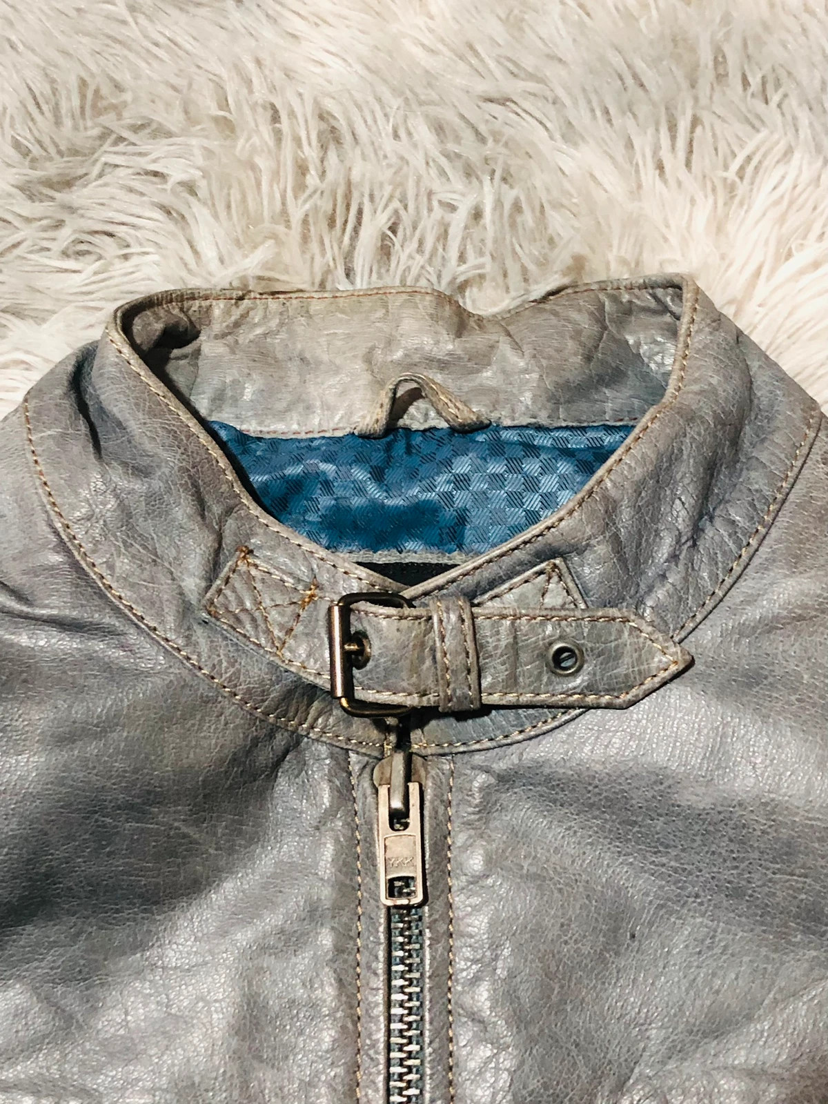 MDM Real Leather Biker Jacket Grey Full Zip Buckle Collar Zipped Chest Pockets Blue Lining - Size 60 – Vintage Dressing – taille Taille unique 4
