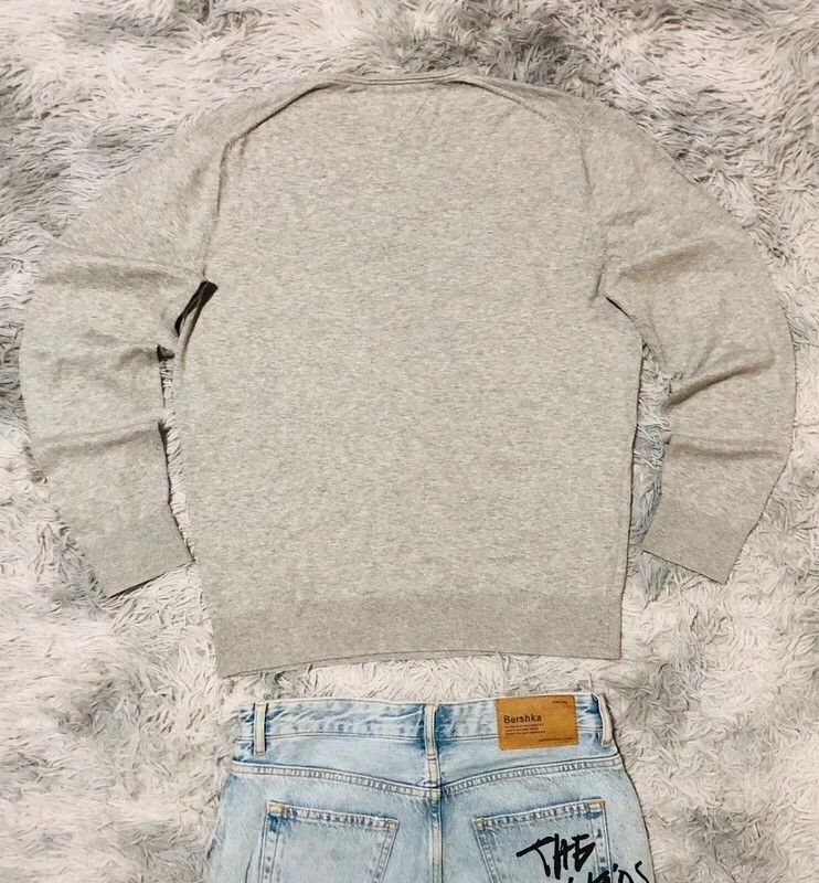 Tommy Hilfiger V-Neck Sweater Jersey Grey Y2K Oldmoney Classic Winter Small Logo Flag - Size M – Tommy Hilfiger – taille M 4
