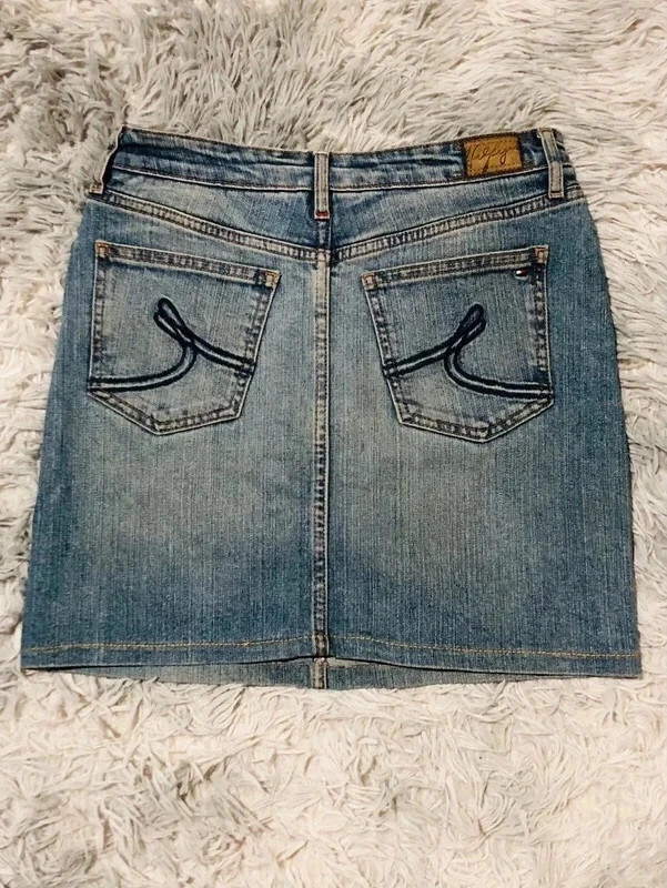Tommy Hilfiger 2000s Denim Mini Skirt Blue Floral Y2K Retro Flag Logo Vintage 2000s- Size S