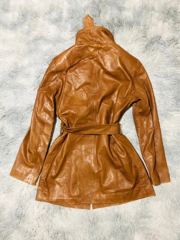 Helium Real Leather Belted Coat Tan Cognac Button Front High Collar Trench 70s Style Y2K - Size 12 M – Vintage Dressing – taille M / 38 / 10 3