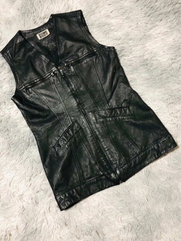 Somebody Genuine Pig Leather Vest Black Zip V Neck Zipped Chest Pockets Y2K Style Moto - Size S EU36 – Vintage Dressing – taille S / 36 / 8 2