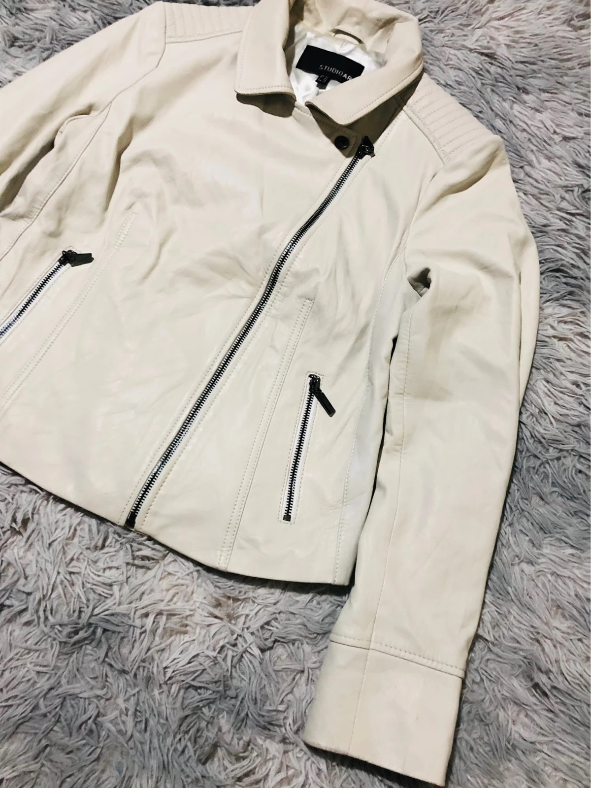 Studio AR Biker Jacket Cream Ivory Asymmetric Zip Black Zipped Pockets Pointed Collar - Size L NL 40 – Vintage Dressing – taille L / 40 / 12 3