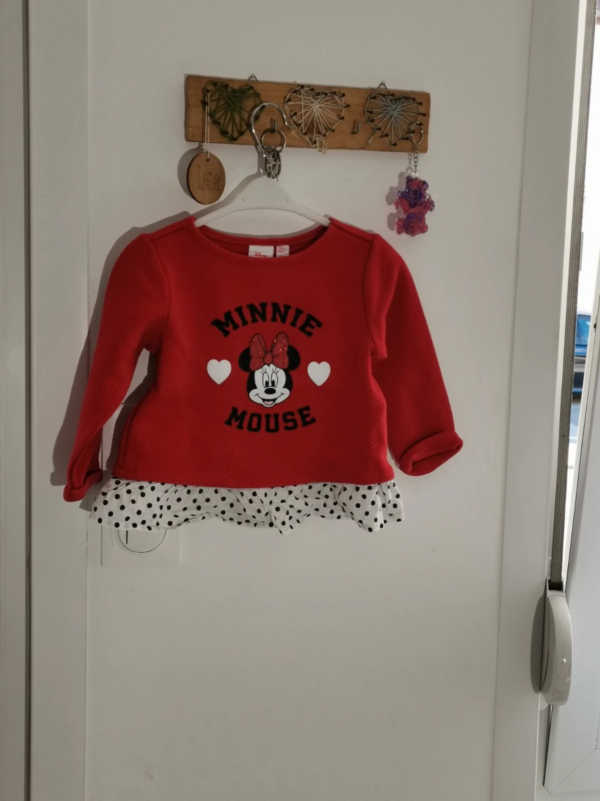 Pull minnie – Disney – taille 3 ans / 98 cm