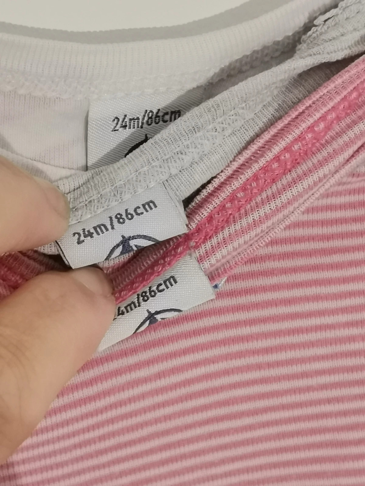 Lot 3 bodies – Petit Bateau – taille 18-24 mois / 86 cm 4