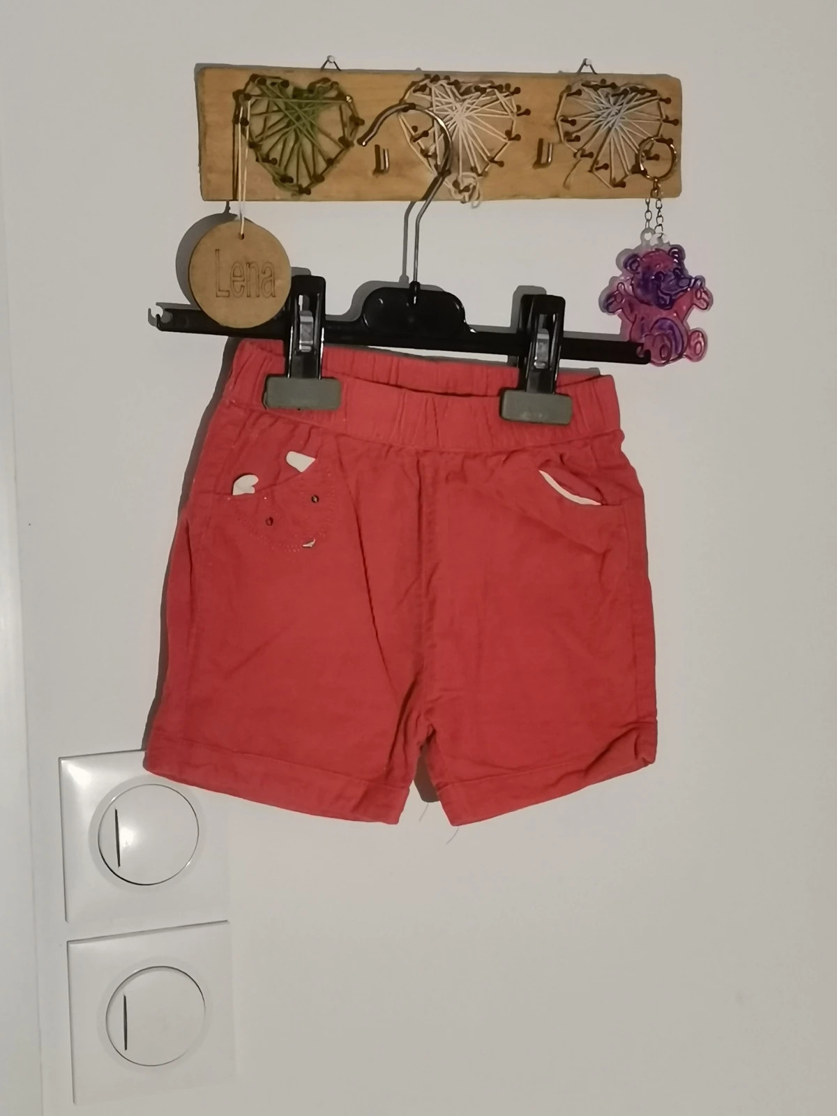 Short tissaia