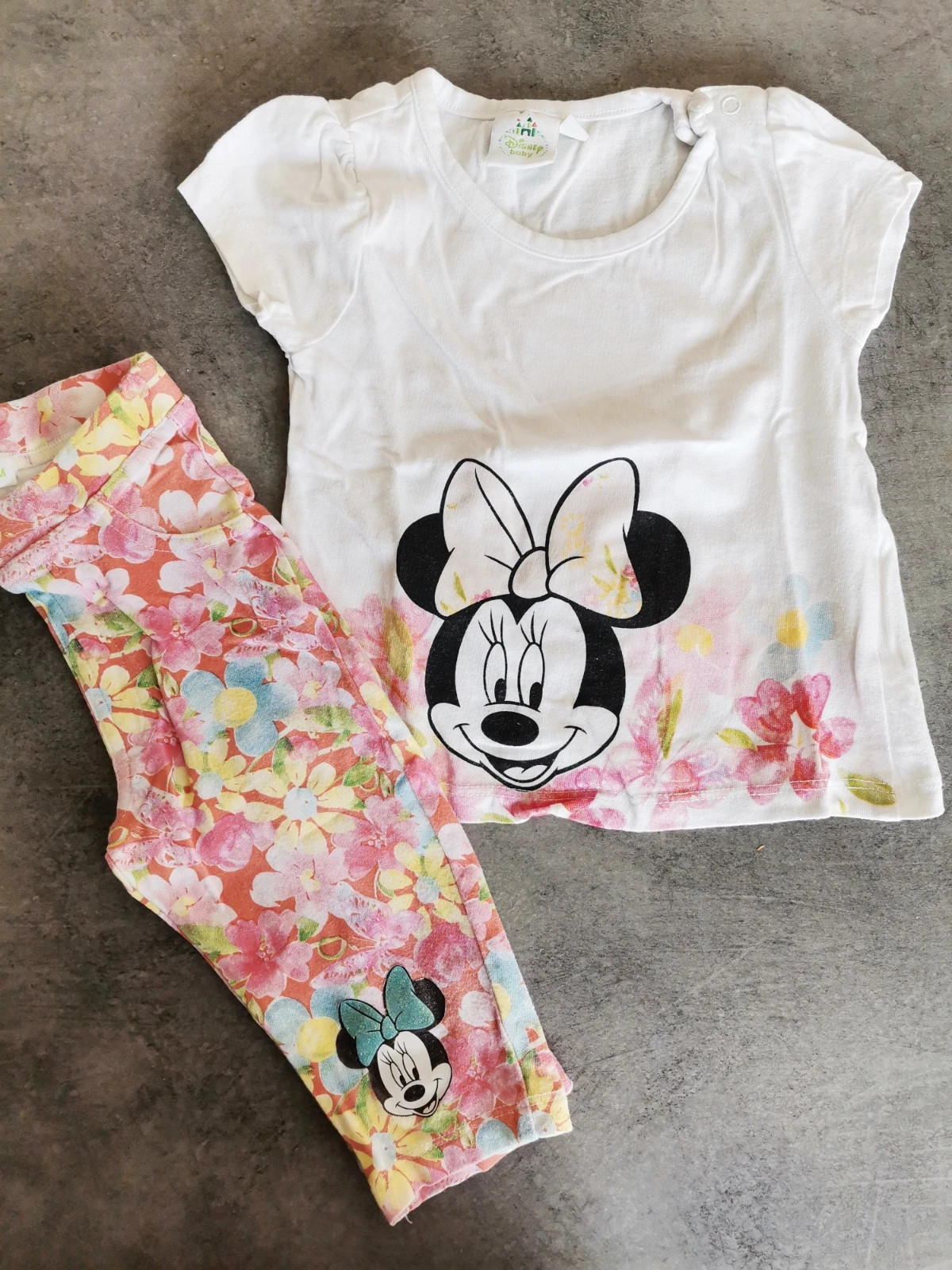 Ensemble Disney – Disney – taille 6-9 mois / 68 cm