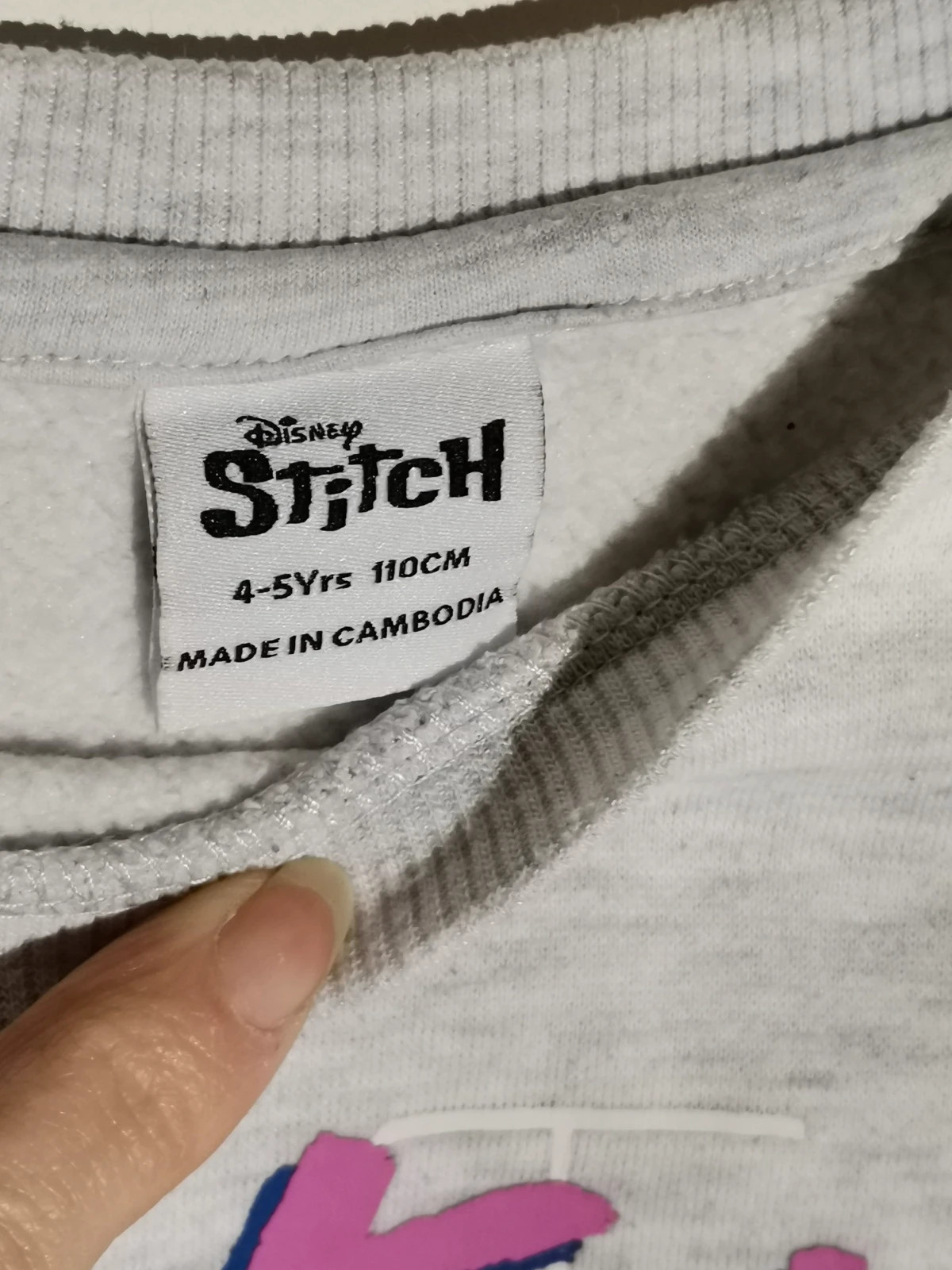 Sweat Disney – Disney – taille 4 ans / 104 cm 3
