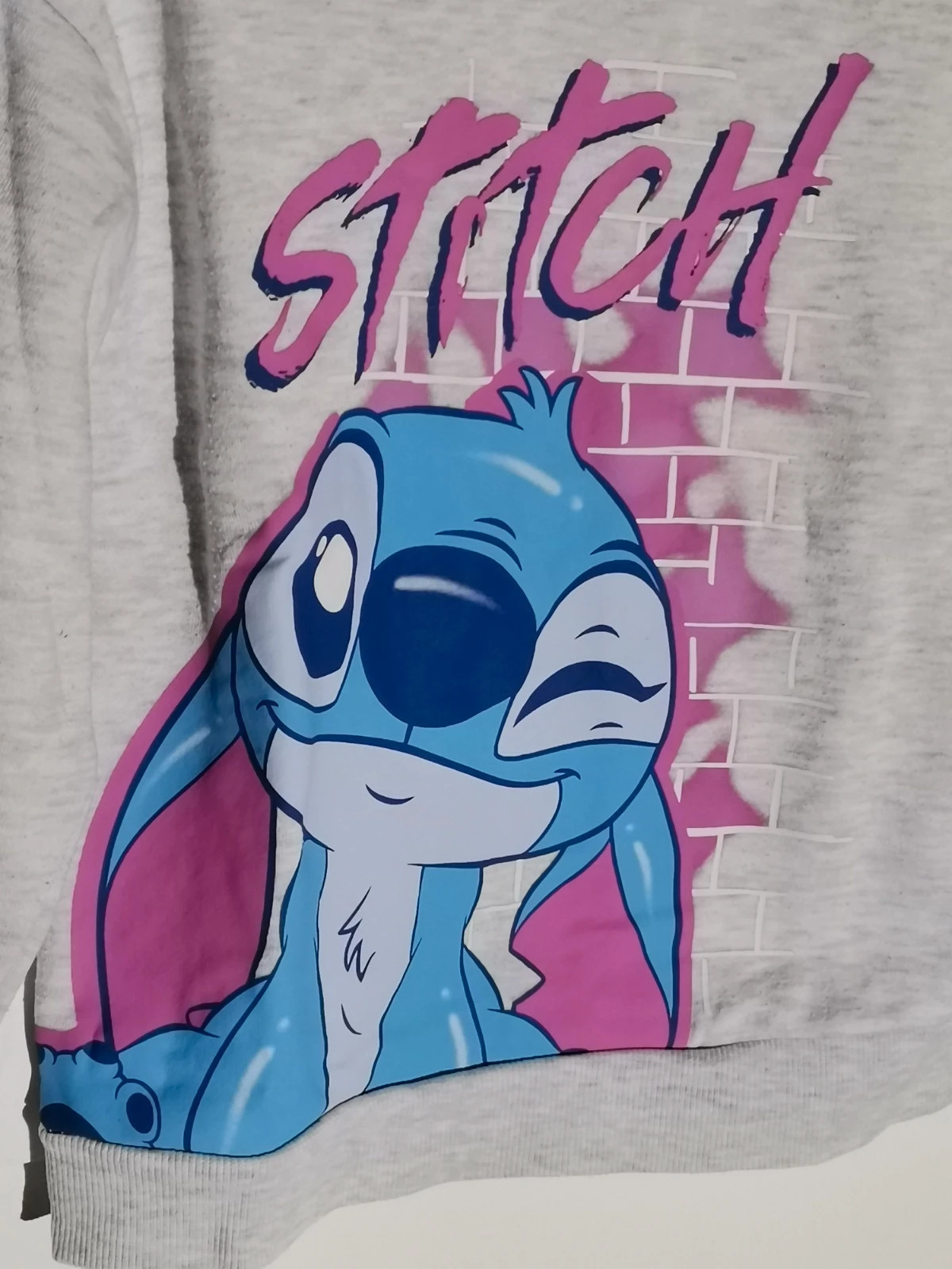Sweat Disney – Disney – taille 4 ans / 104 cm 2
