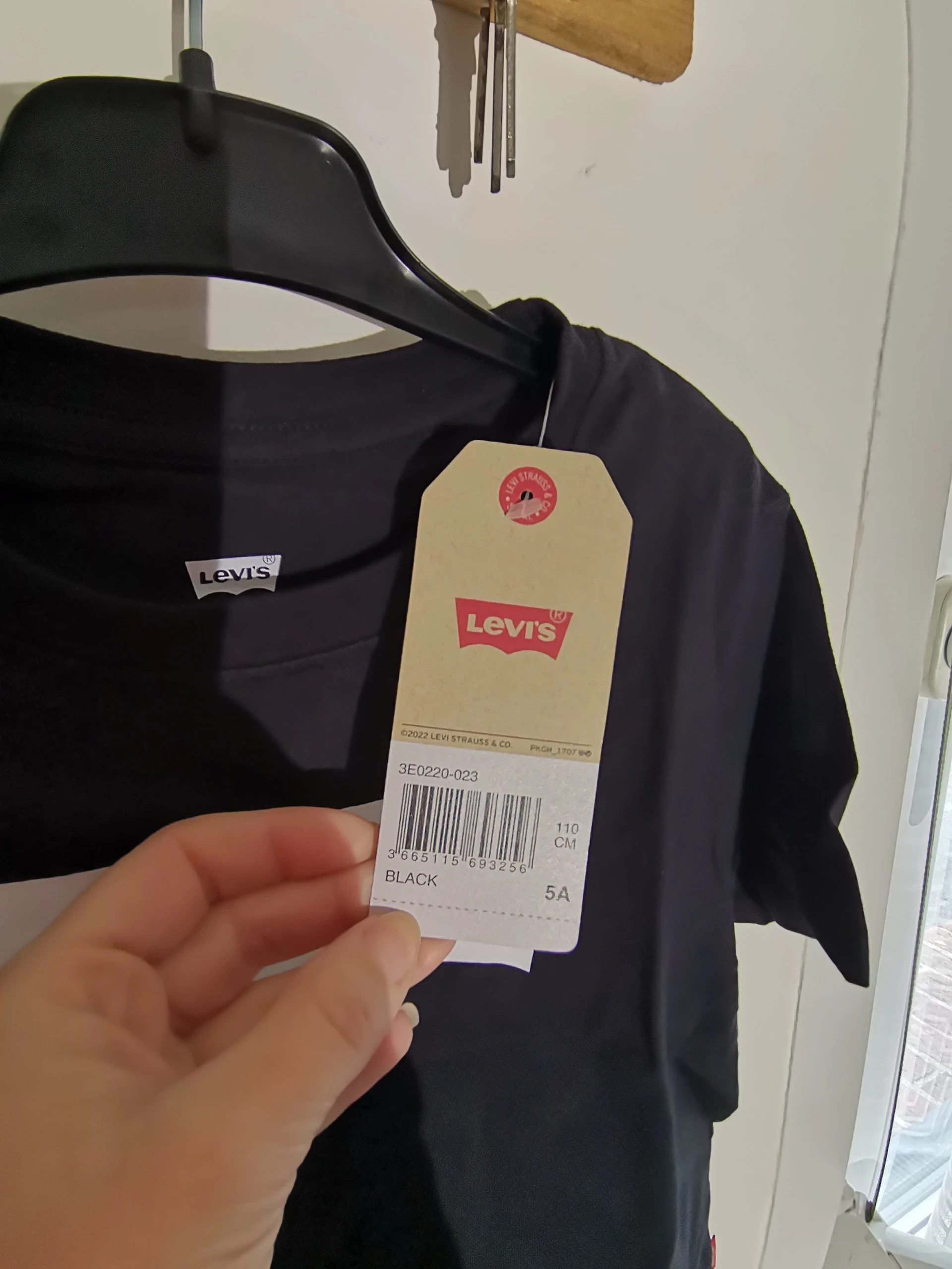 Tee shirt levi's neuf – Levi's – taille 5 ans / 110 cm 4