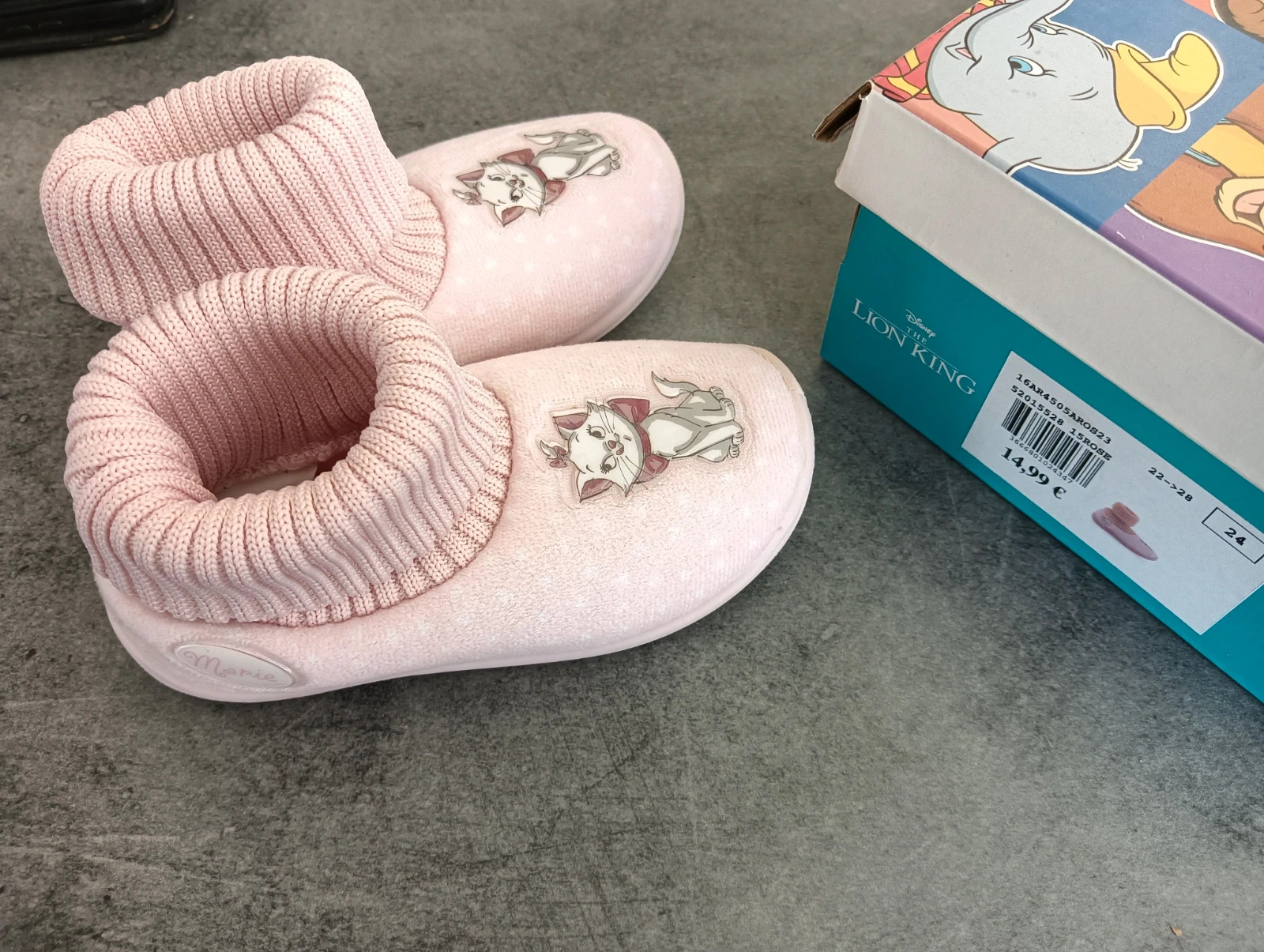 Pantoufles chaussons – Disney – taille 24 4