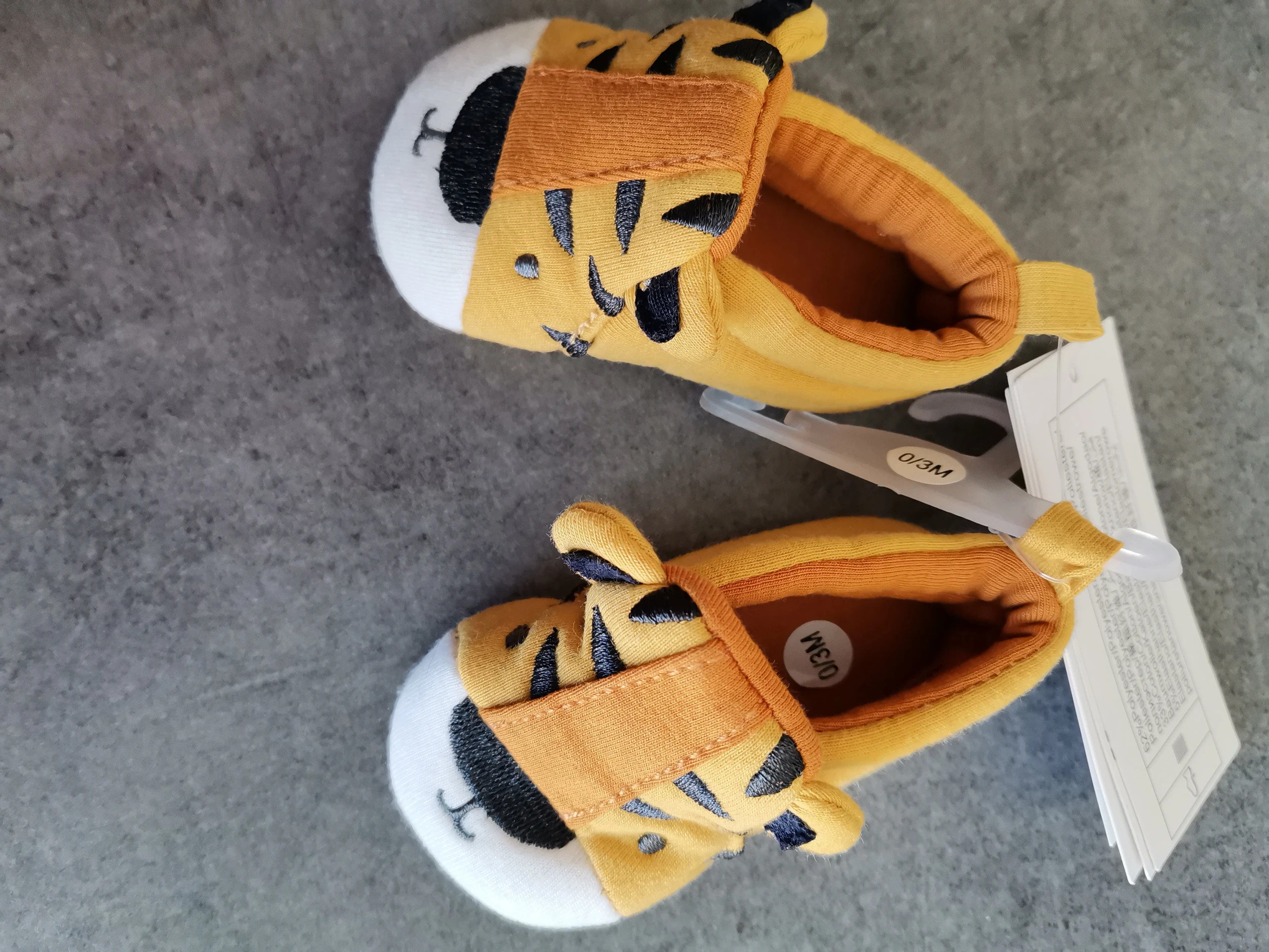 Chaussons neuf