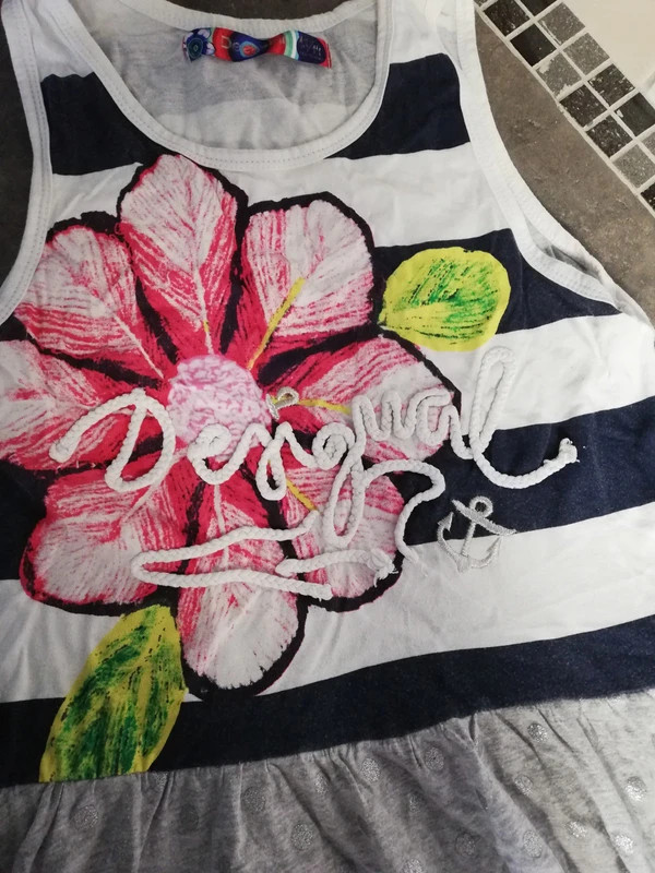 Robe desigual – Desigual – taille 14 ans / 164 cm 2