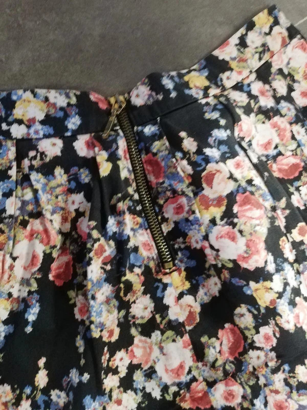 Jupe stradivarius – Stradivarius – taille M / 38 / 10 2