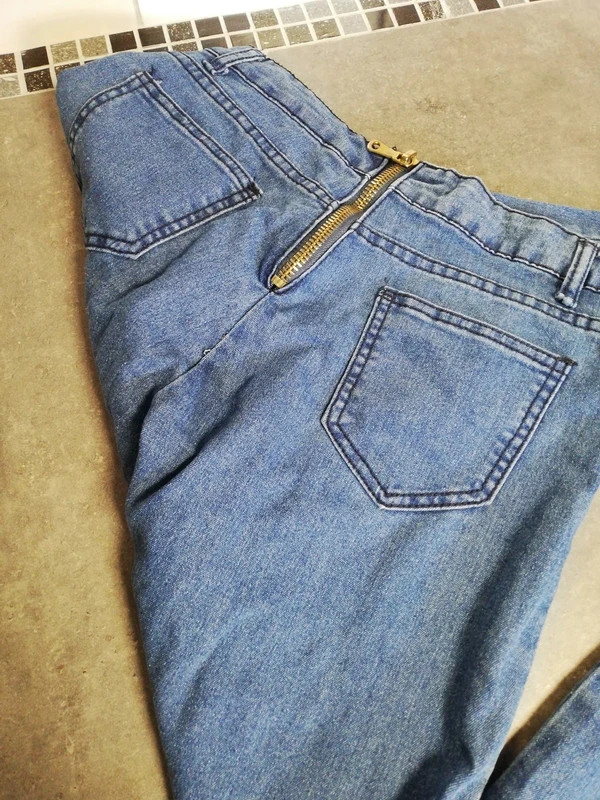 Jeans – Inconnu – taille M / 38 / 10 2