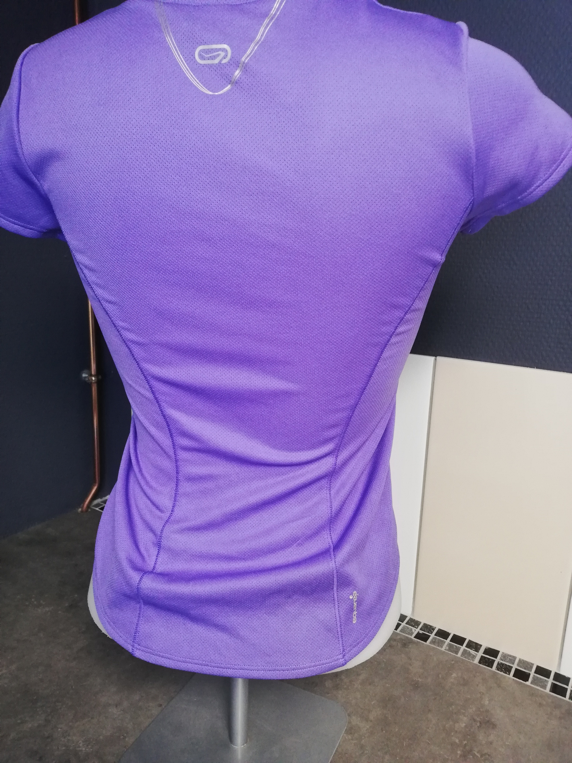 Tee shirt – Decathlon – taille XS / 34 / 6 4