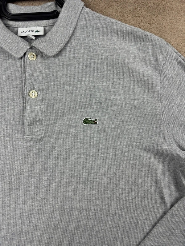 Polo manches longues Lacoste gris chiné en coton piqué – 16 ans (164 cm) / XS – Lacoste – taille XS 4