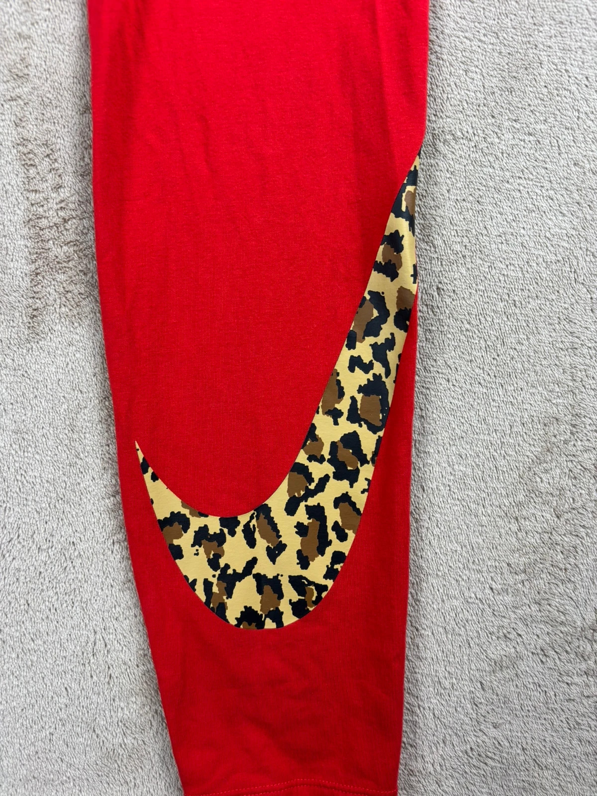 Legging Nike rouge Swoosh léopard S – Nike – taille S / 36 / 8 2