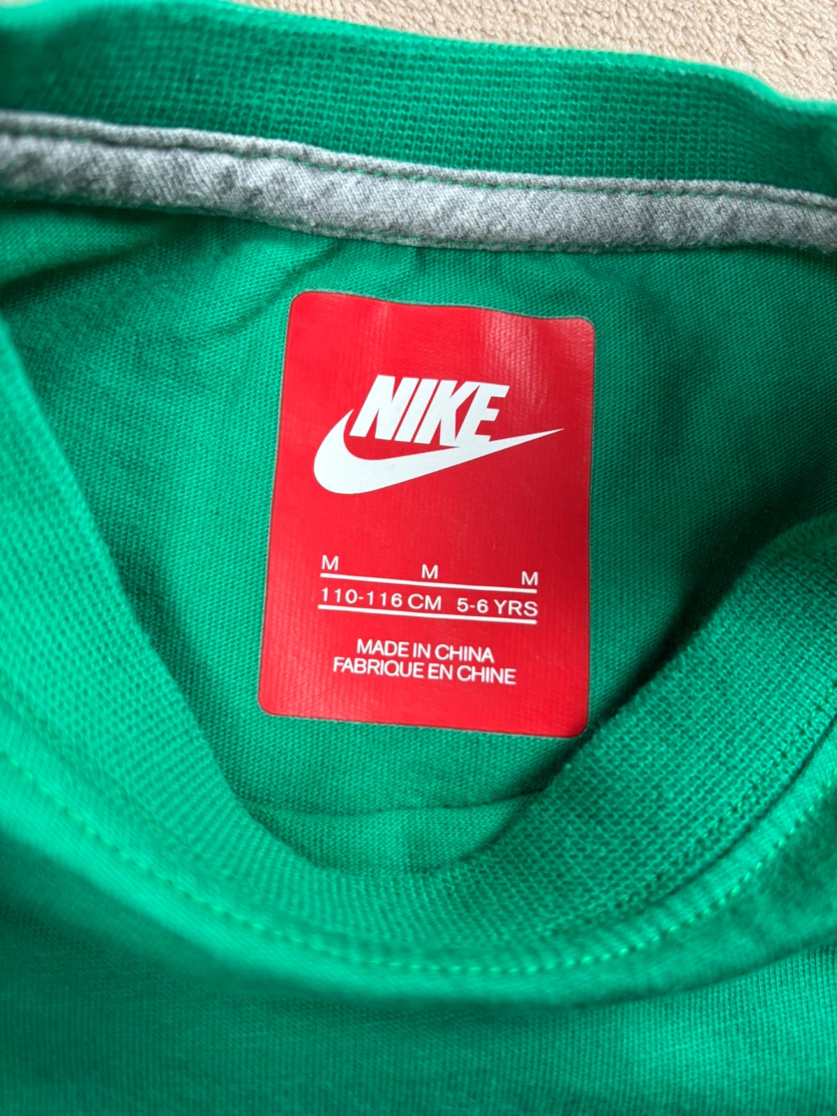 T-shirt à manches courtes de la marque Nike, de coloris vert. – Nike – taille 5 ans / 110 cm 3