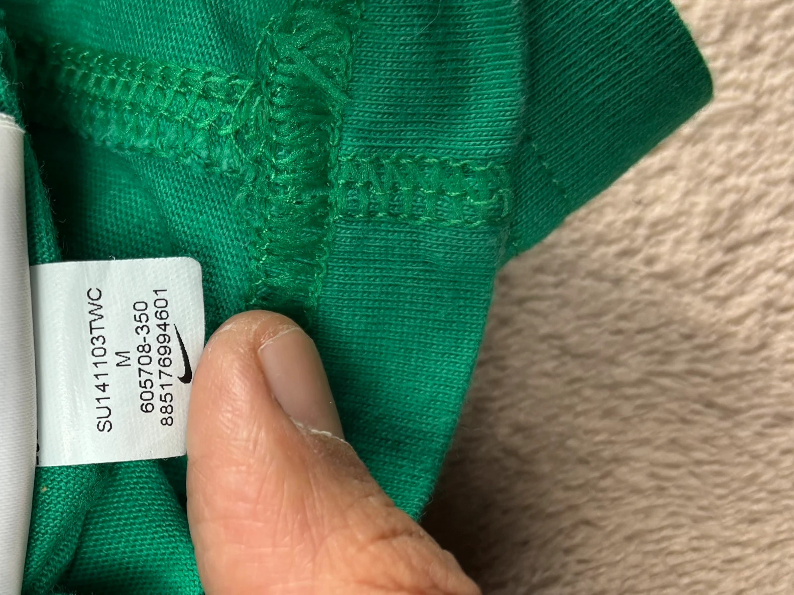 T-shirt à manches courtes de la marque Nike, de coloris vert. – Nike – taille 5 ans / 110 cm 4
